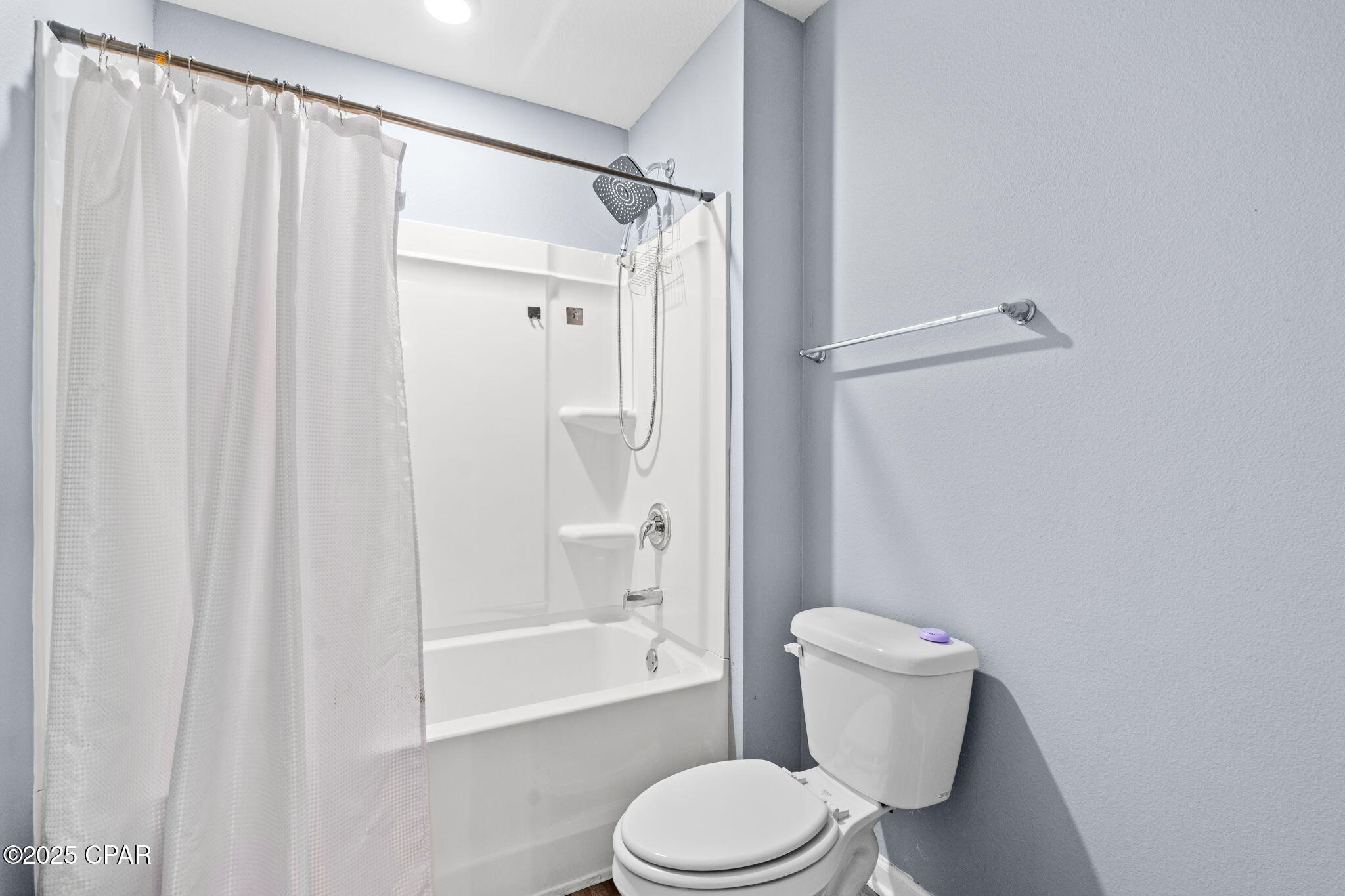 Listing photo id 35 for 3219 Lindsey Street