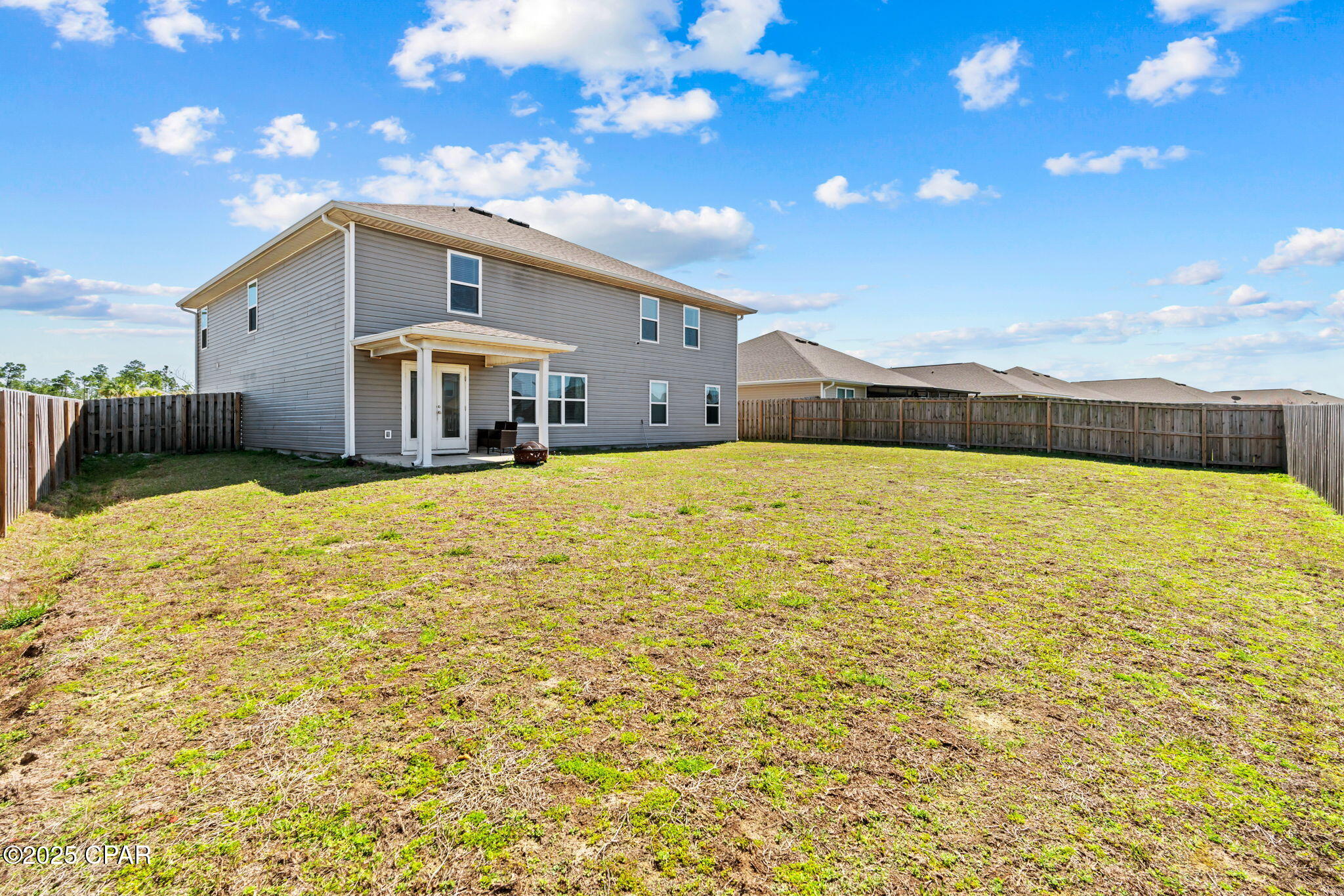 Listing photo id 41 for 3219 Lindsey Street