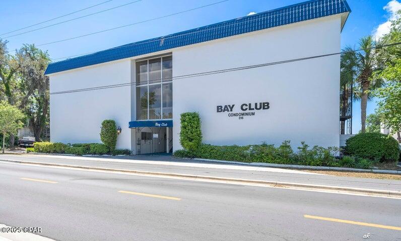 Image 2 For 105 Allen 65 Avenue 65