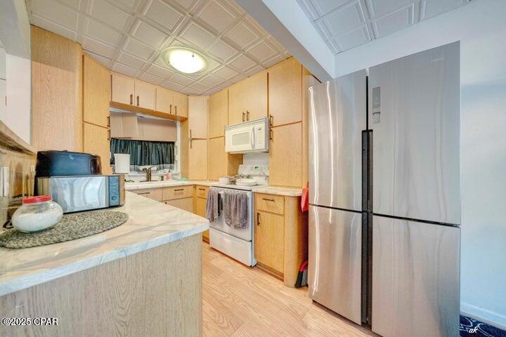 Image 8 For 105 Allen 65 Avenue 65