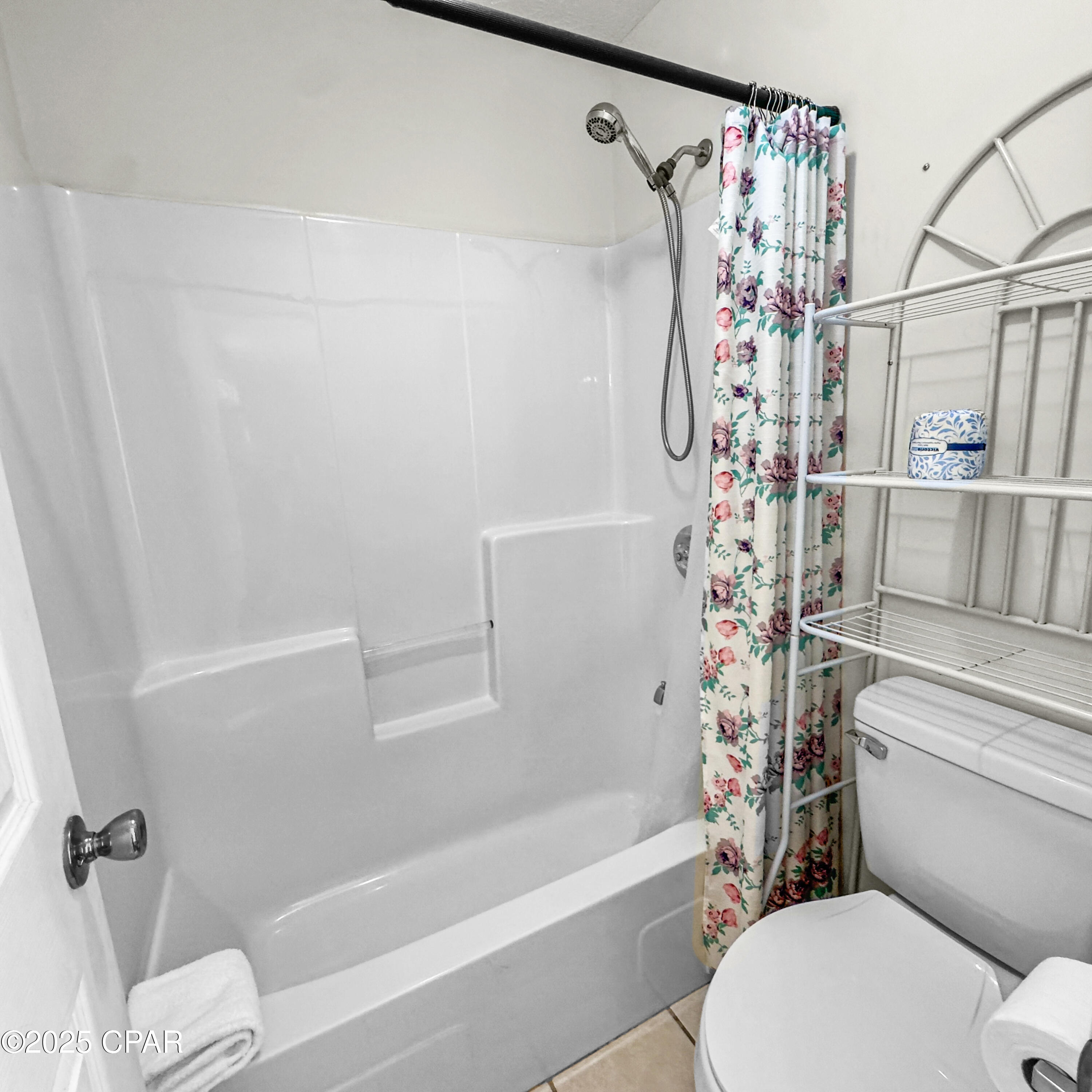 Image 10 For 625 Lyndell Lane