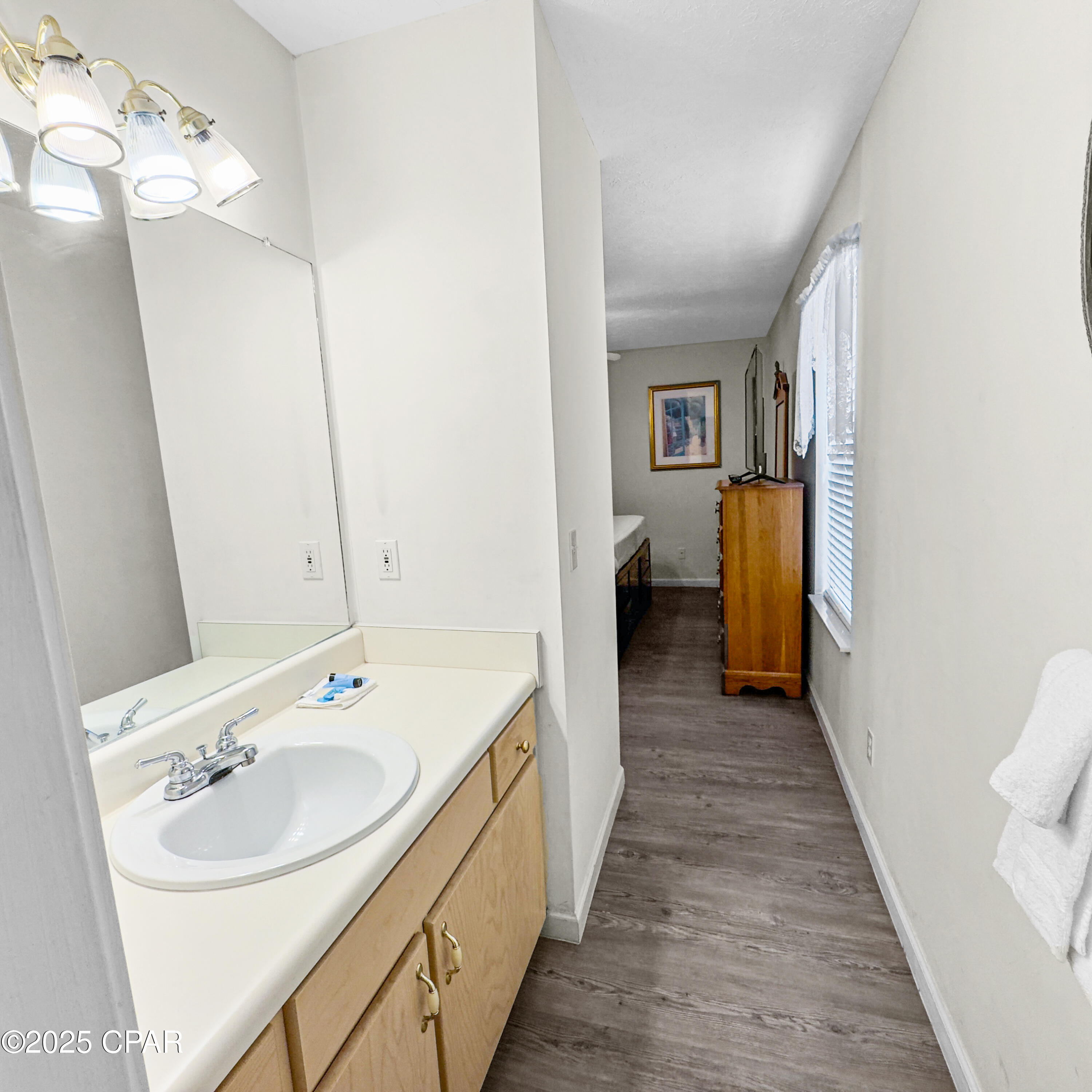 Image 11 For 625 Lyndell Lane