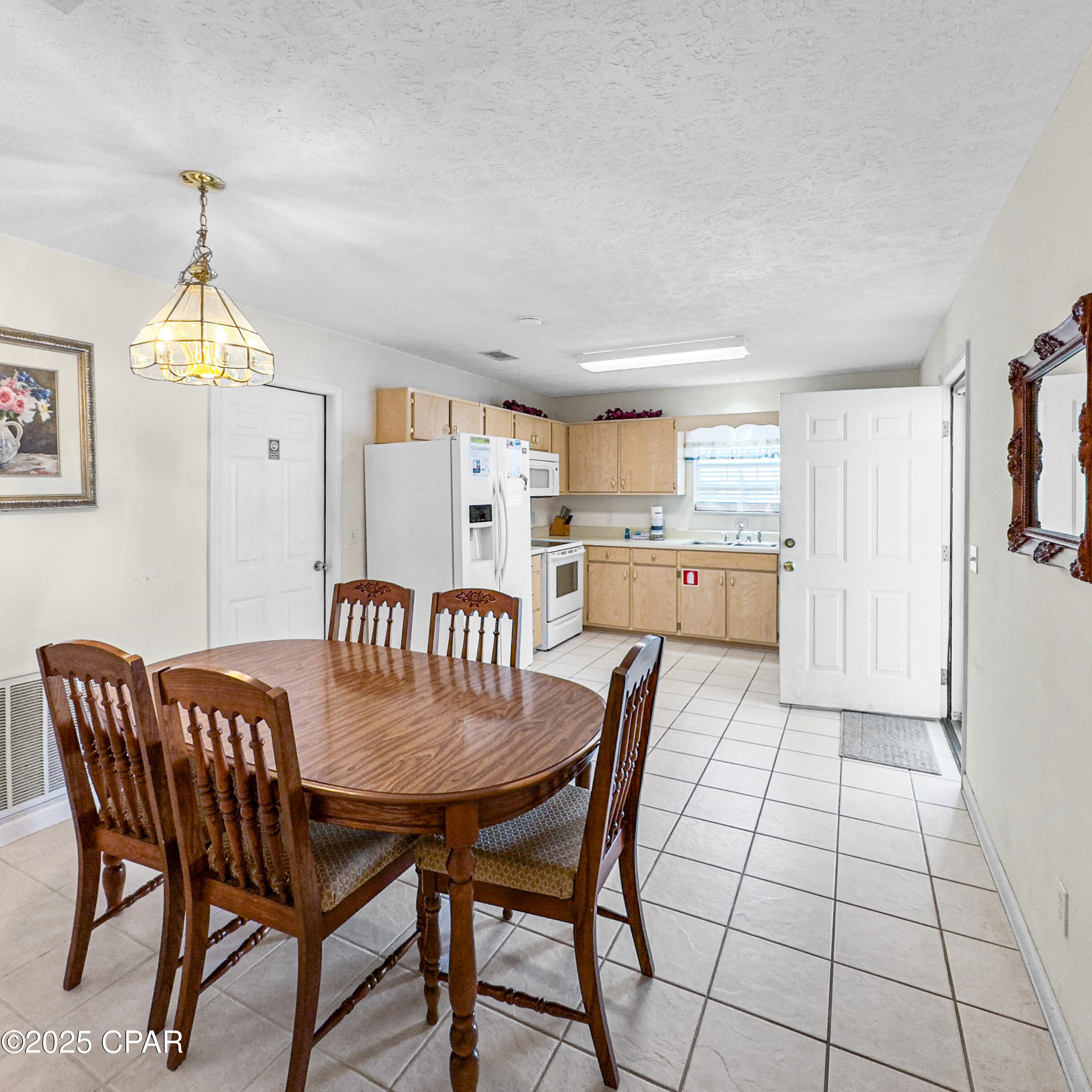 Image 6 For 625 Lyndell Lane