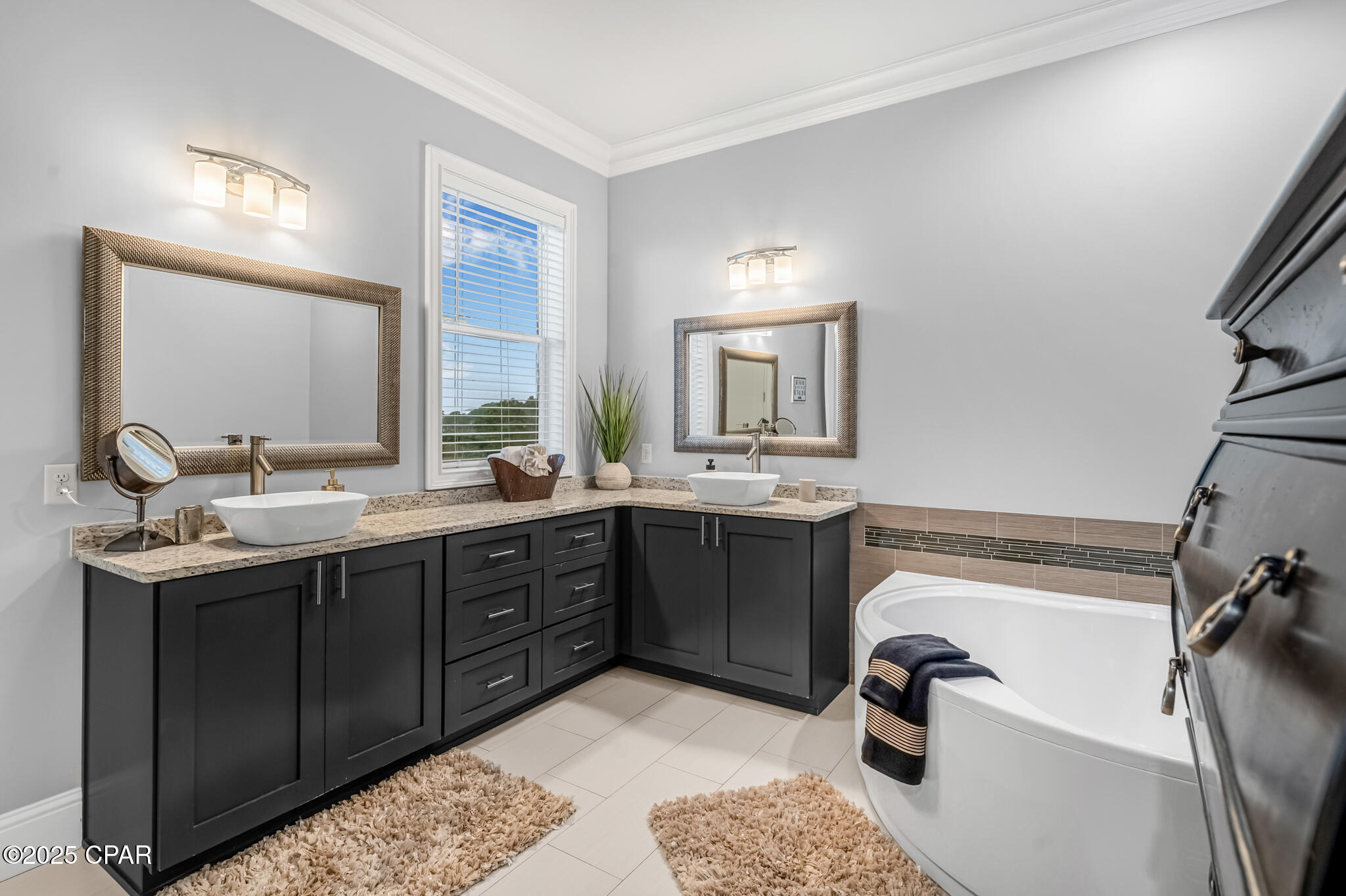 Image 11 For 5732 W Co Highway 30a