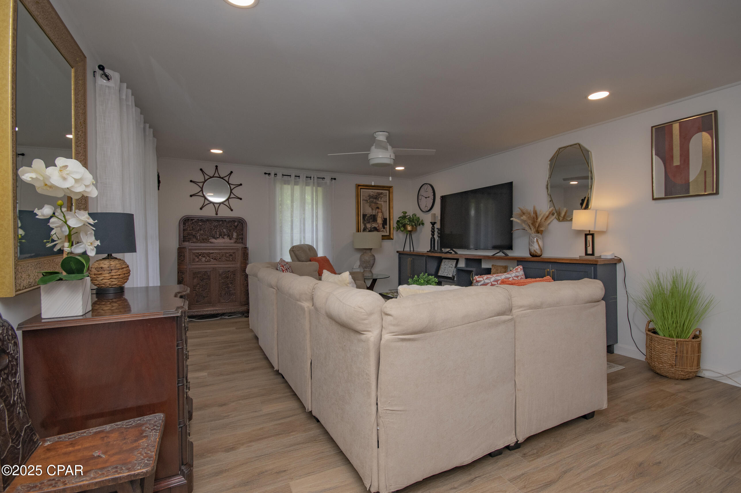 Image 13 For 402 Pennsylvania Avenue