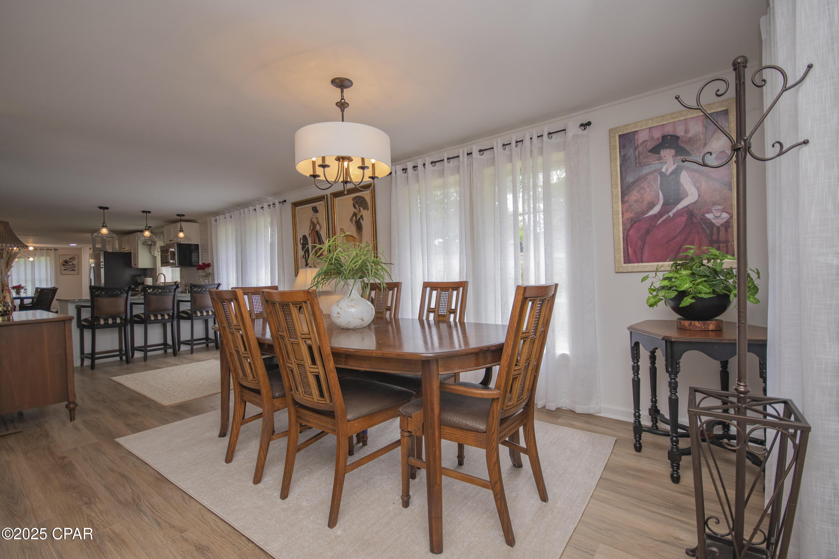 Image 14 For 402 Pennsylvania Avenue