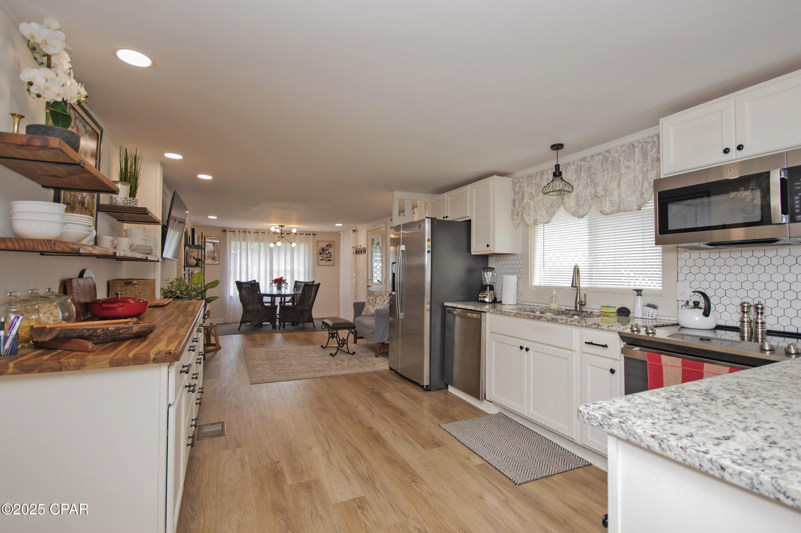 Image 18 For 402 Pennsylvania Avenue