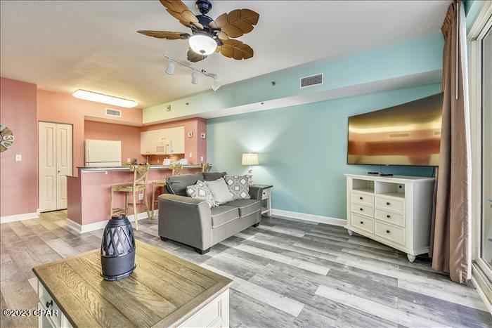 Image 6 For 9900 Thomas Drive 225