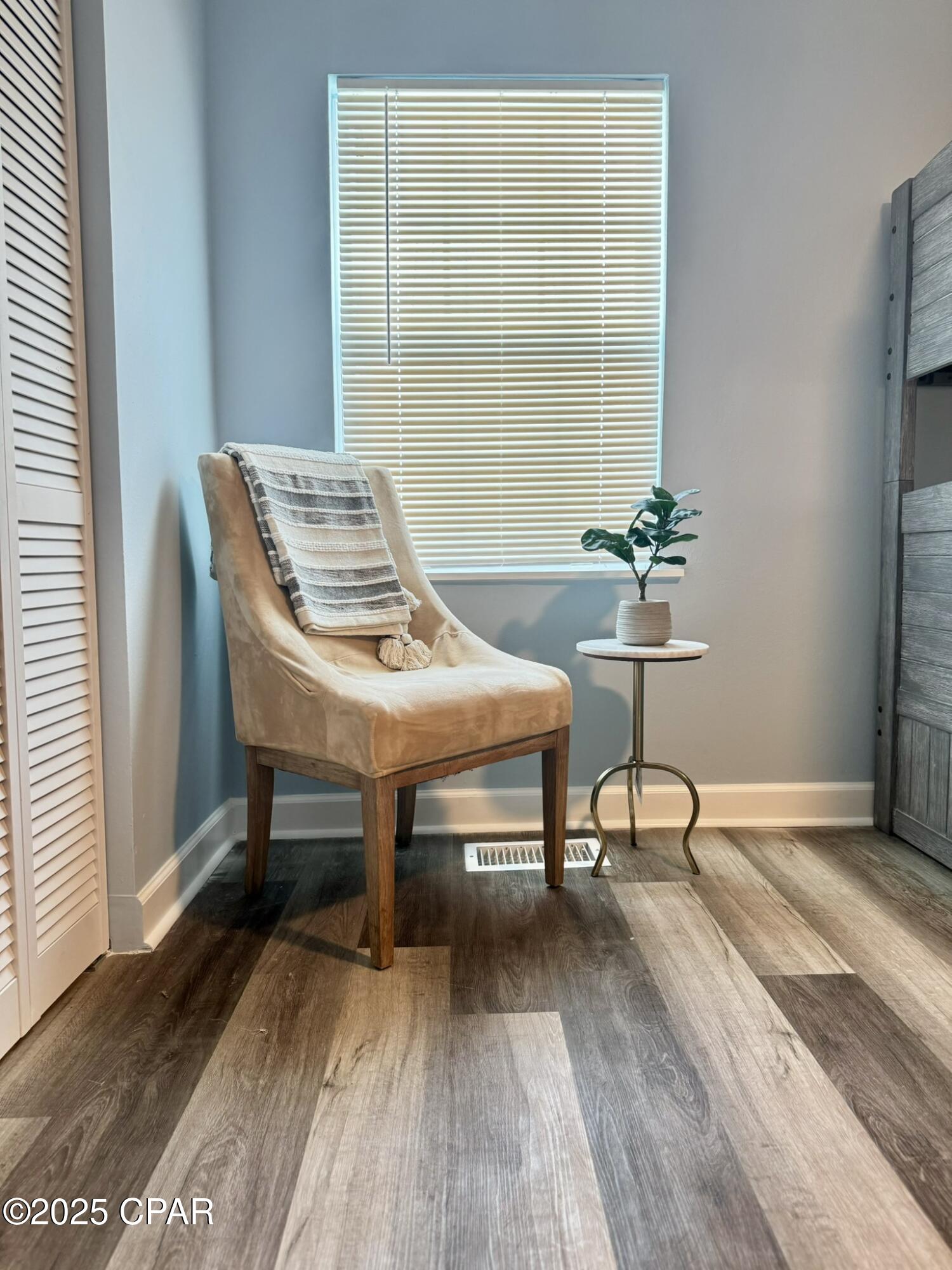 Image 22 For 211 Circle Drive