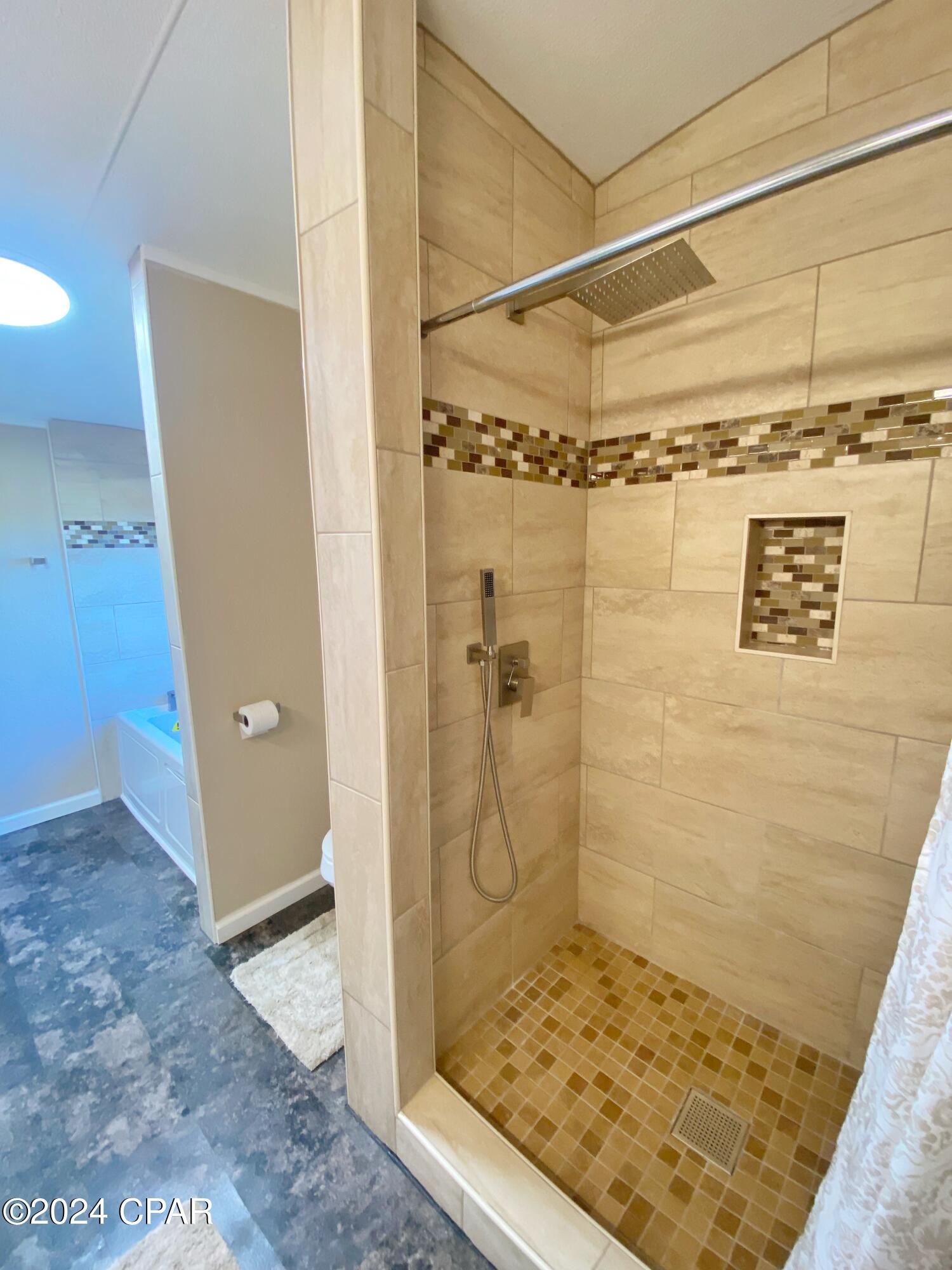 Image 21 For 7872 Hwy 90  