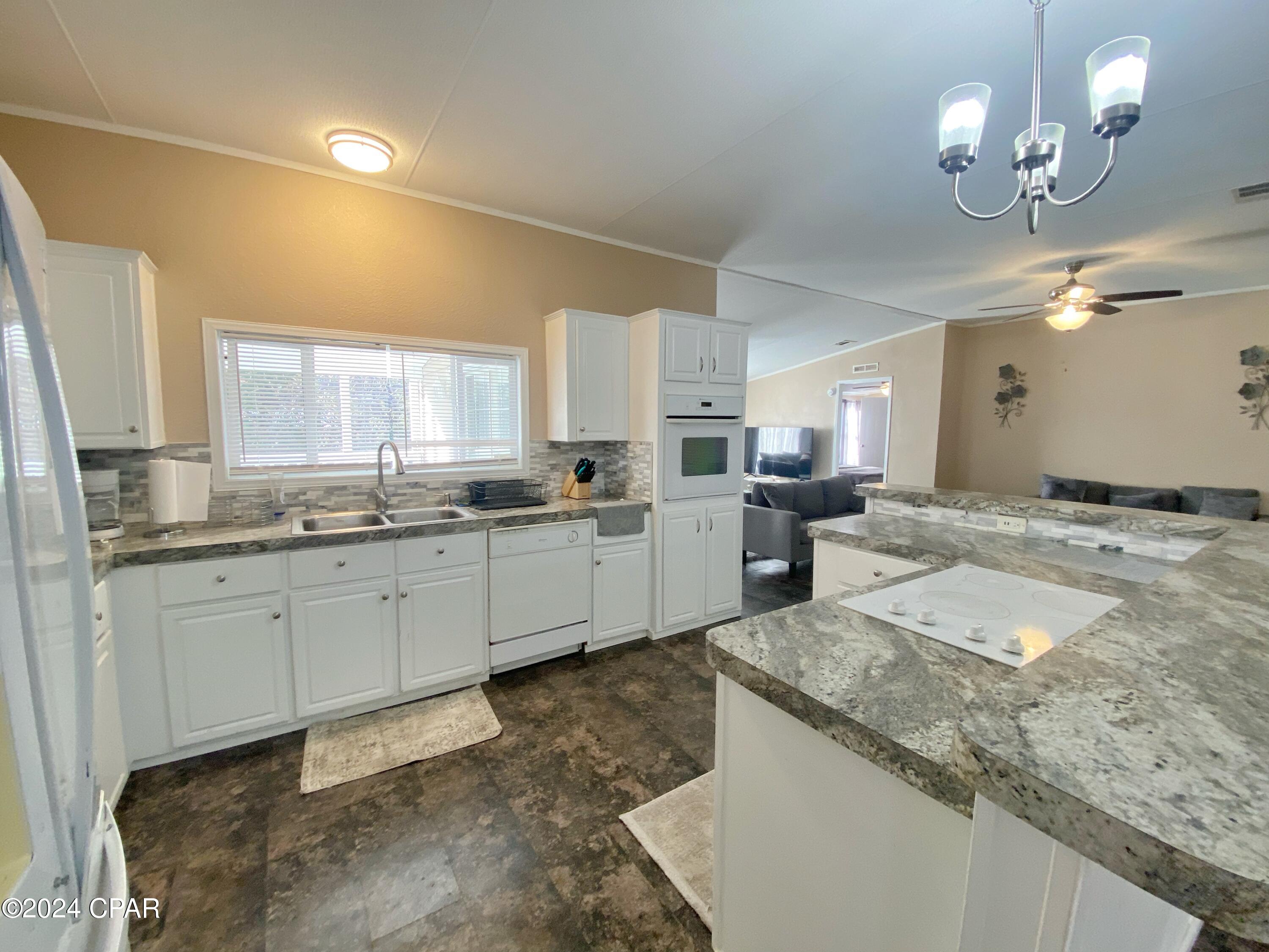 Image 8 For 7872 Hwy 90  