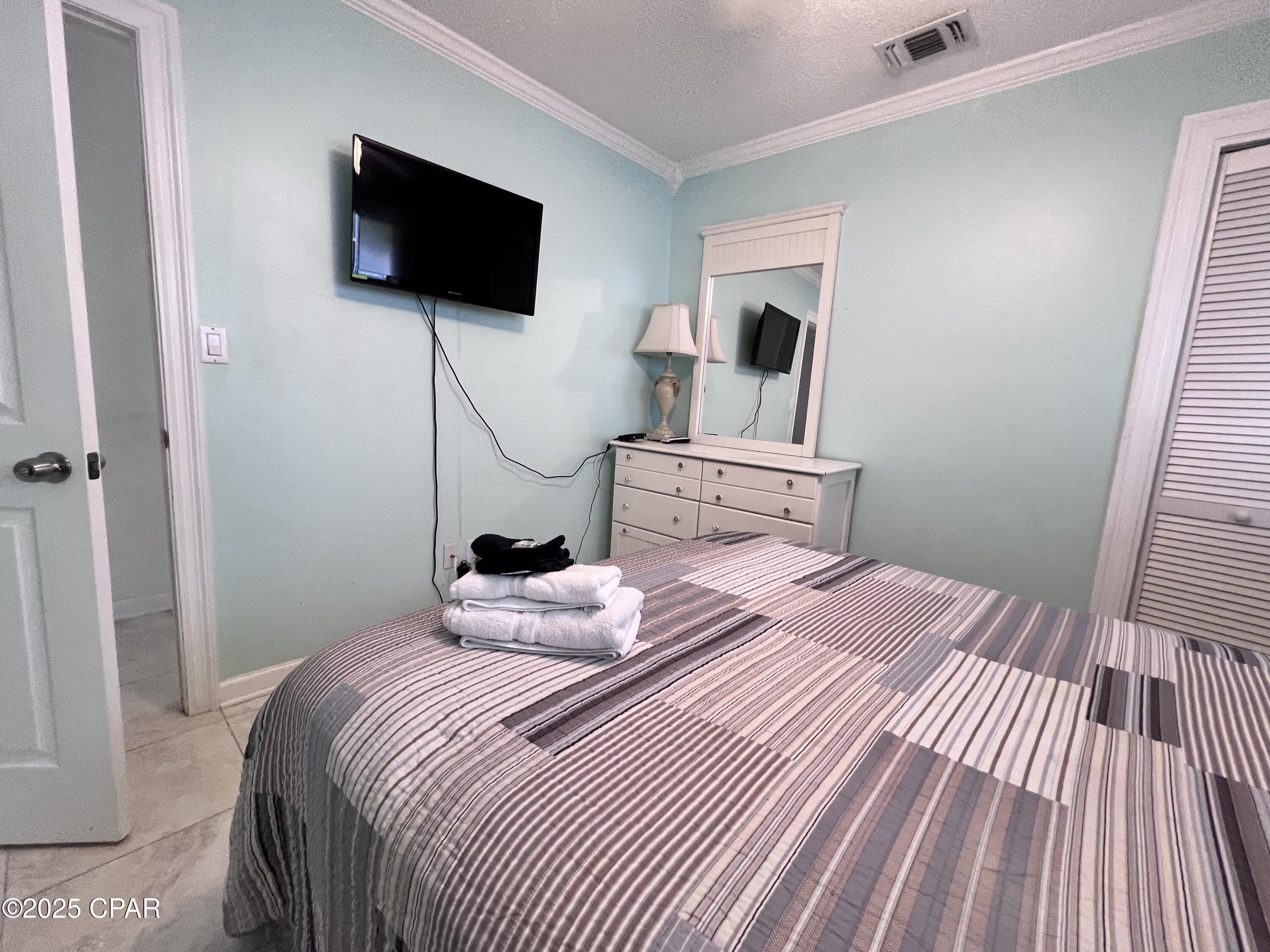 Image 16 For 16501 Front Beach Road