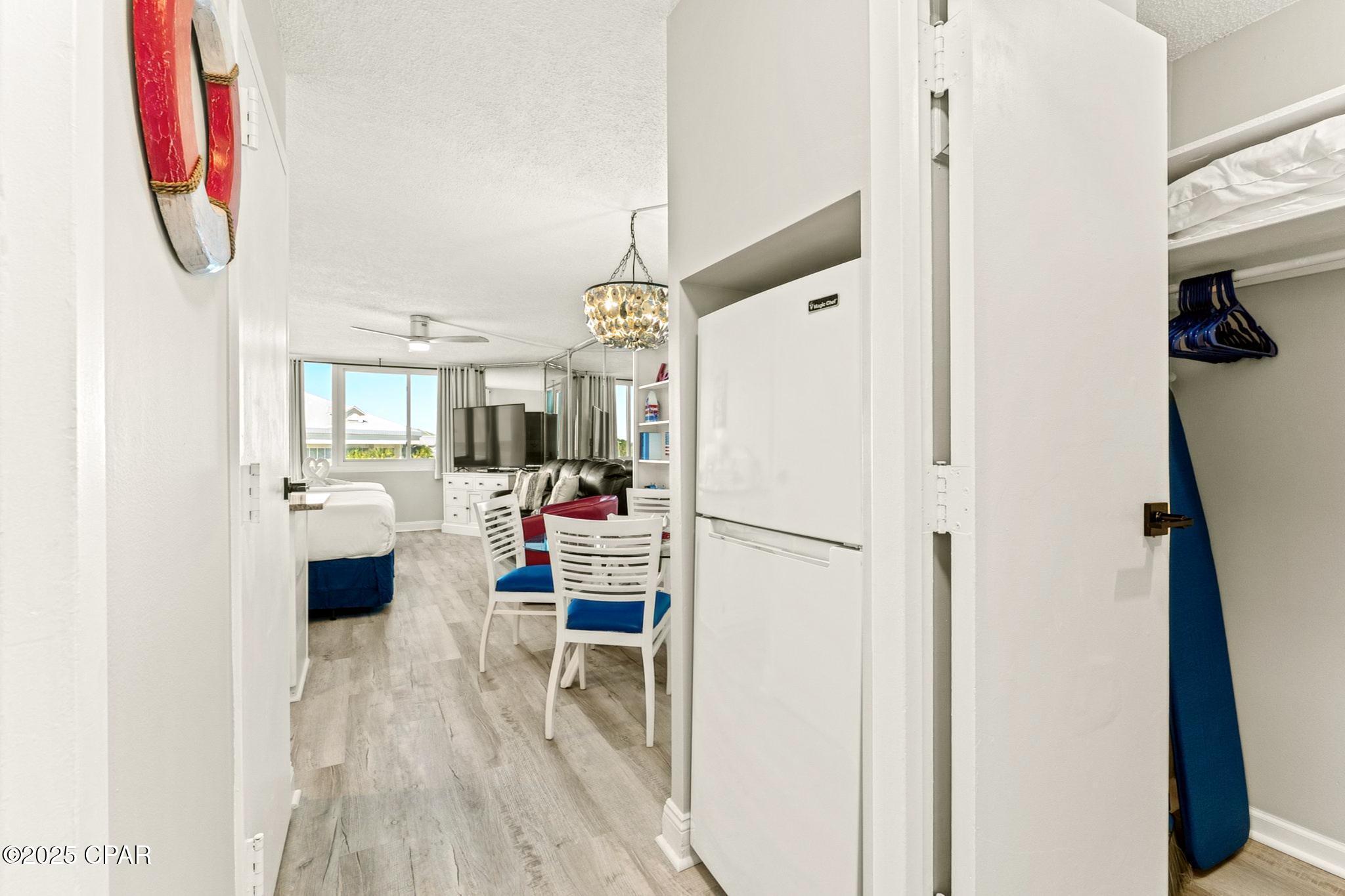 Image 15 For 8817 Thomas Drive A306