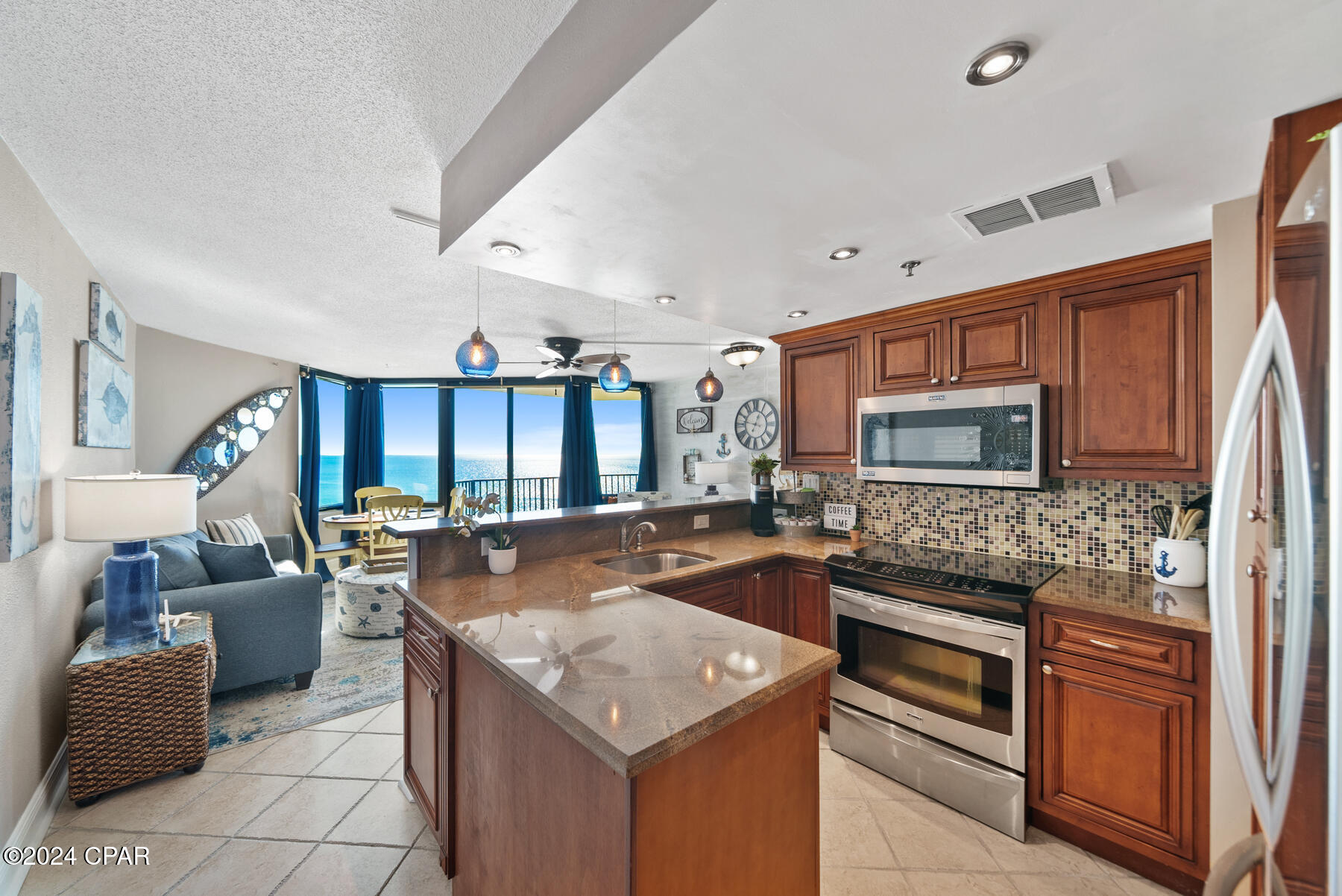 Homes for sale in Panama City Beach, FL | 9850 S Thomas Dr, Panama City Beach, FL 32408