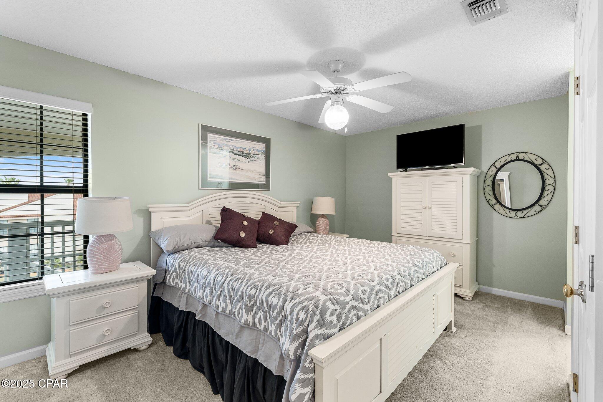 Image 22 For 17462 Front Beach Road 54304