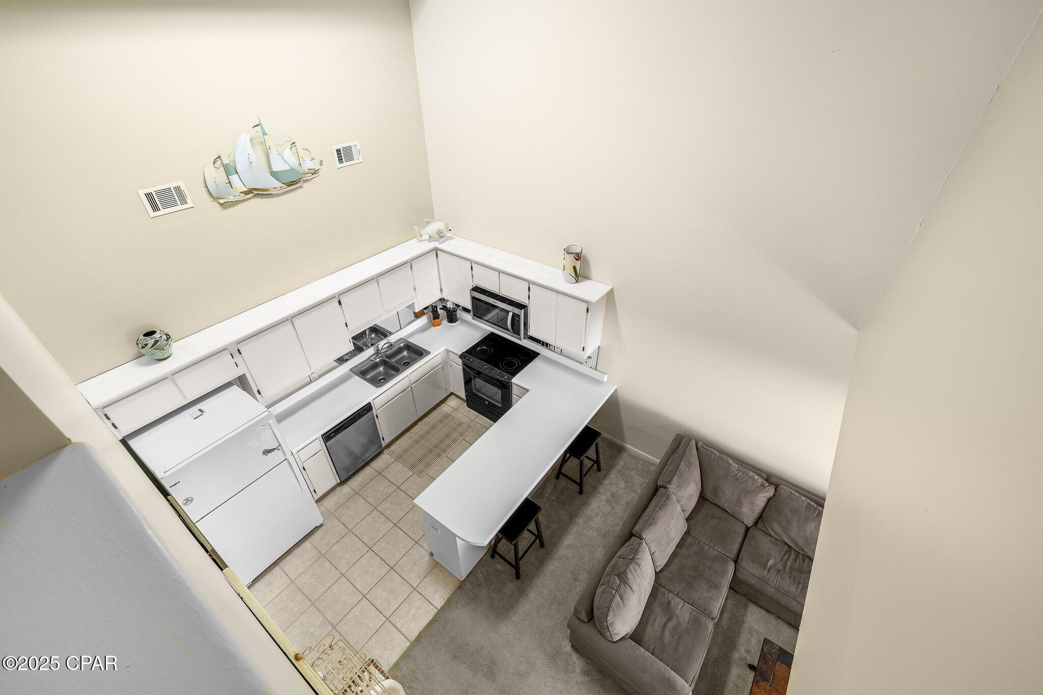 Image 49 For 17462 Front Beach Road 54304