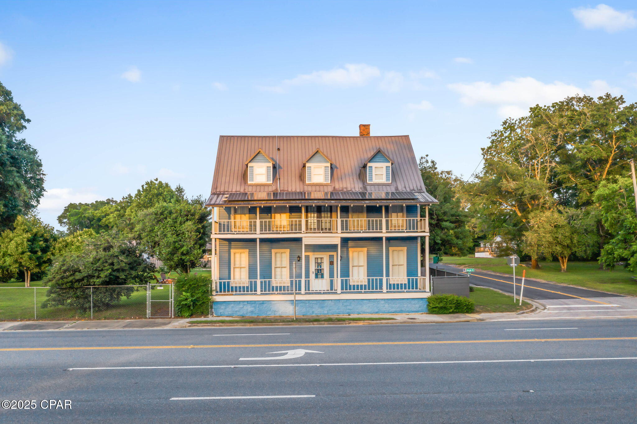 Image 2 For 1748 Georgia Street