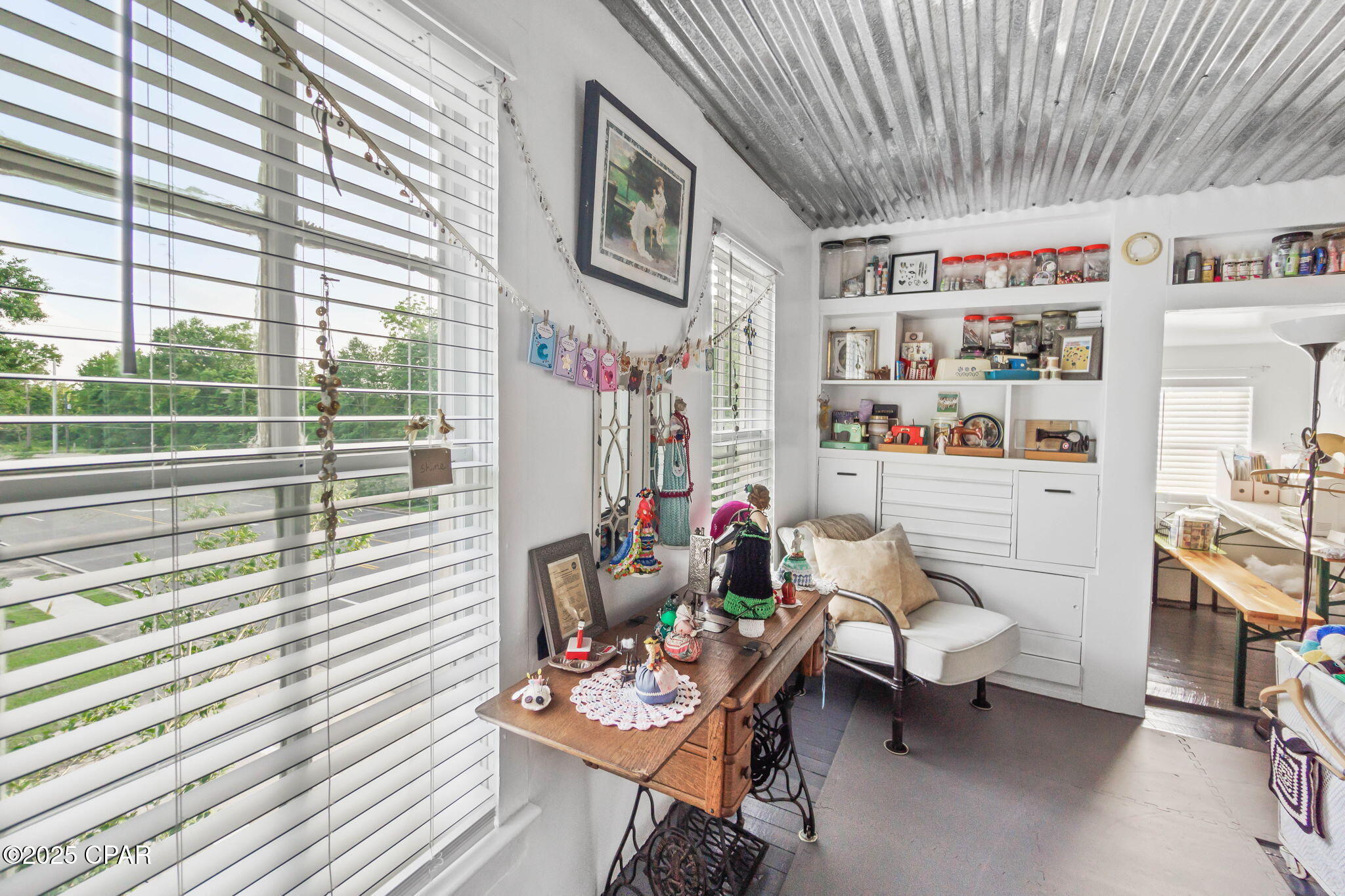 Image 34 For 1748 Georgia Street