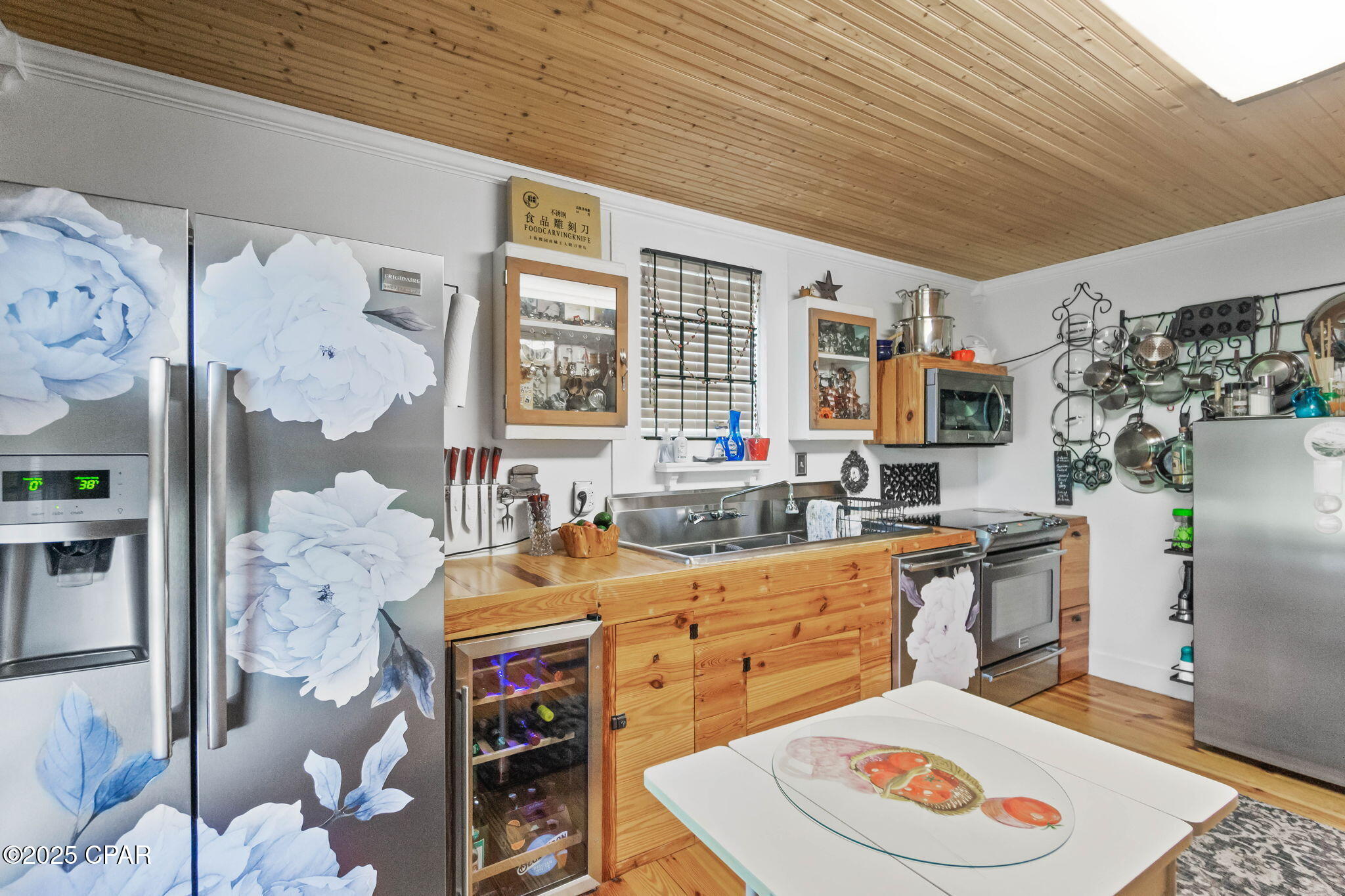 Image 7 For 1748 Georgia Street