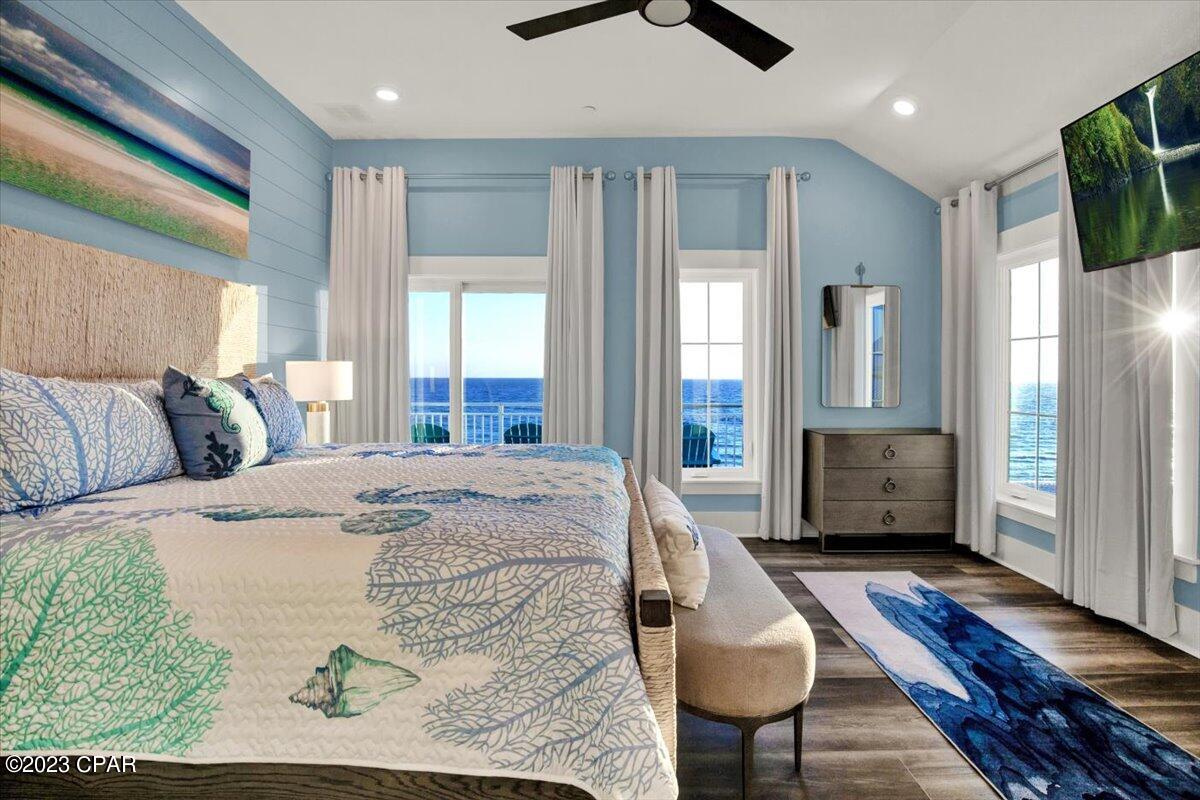 Image 32 For 13659 Front Beach Road