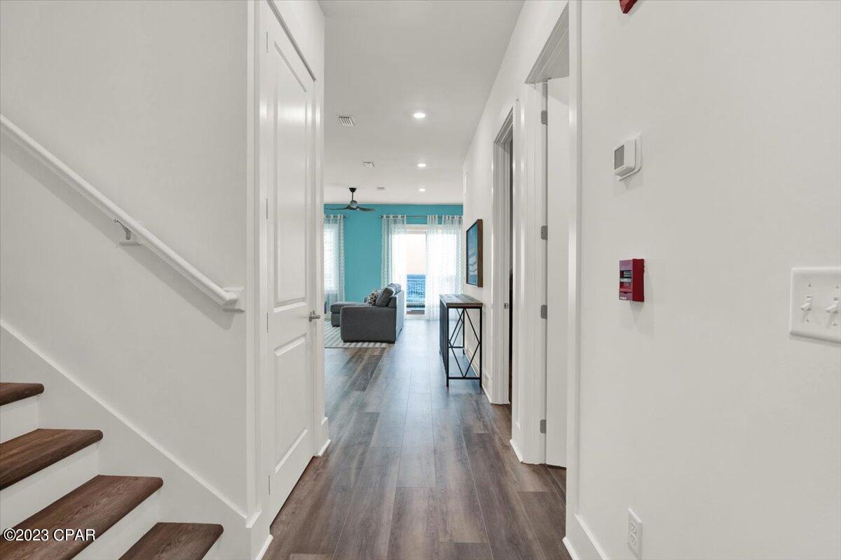 Listing photo id 5 for 13659 Front Beach Road