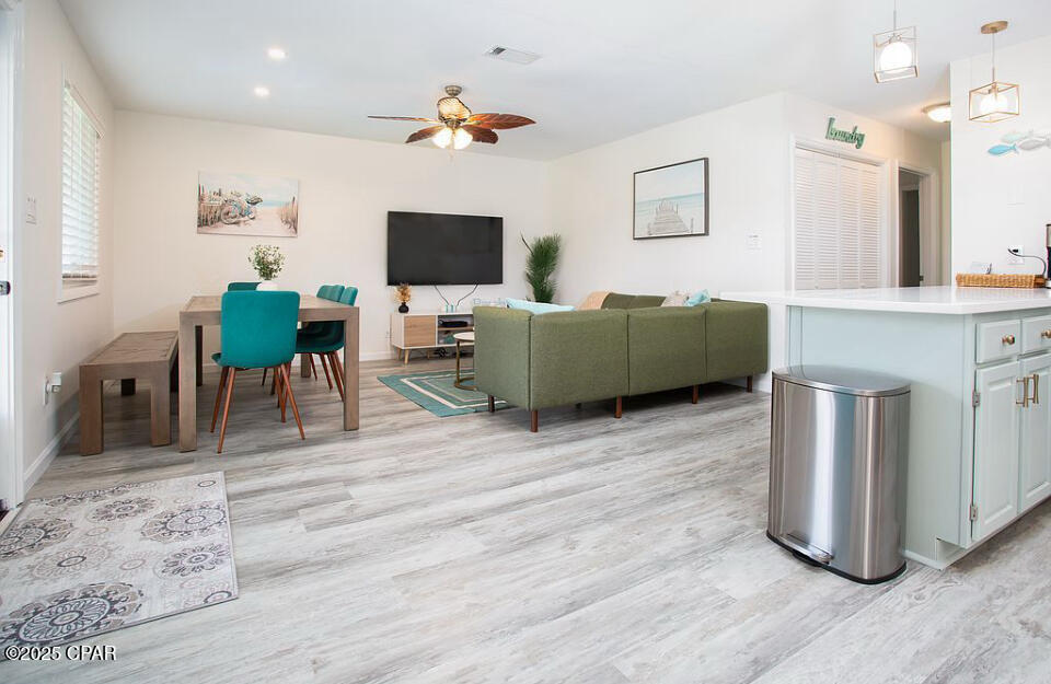 Image 3 For 201 Circle Drive