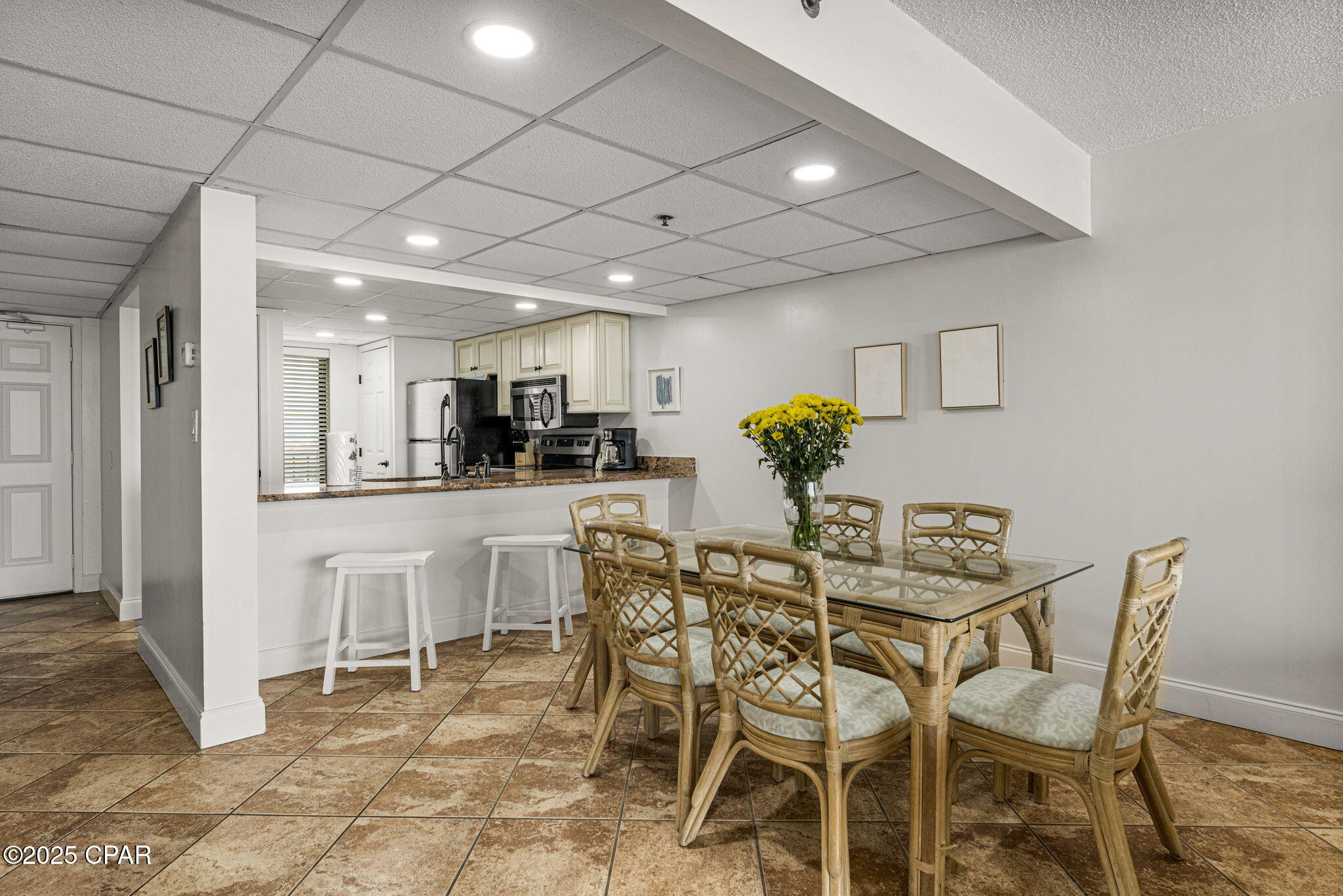 Image 10 For 11347 Front Beach Road 411