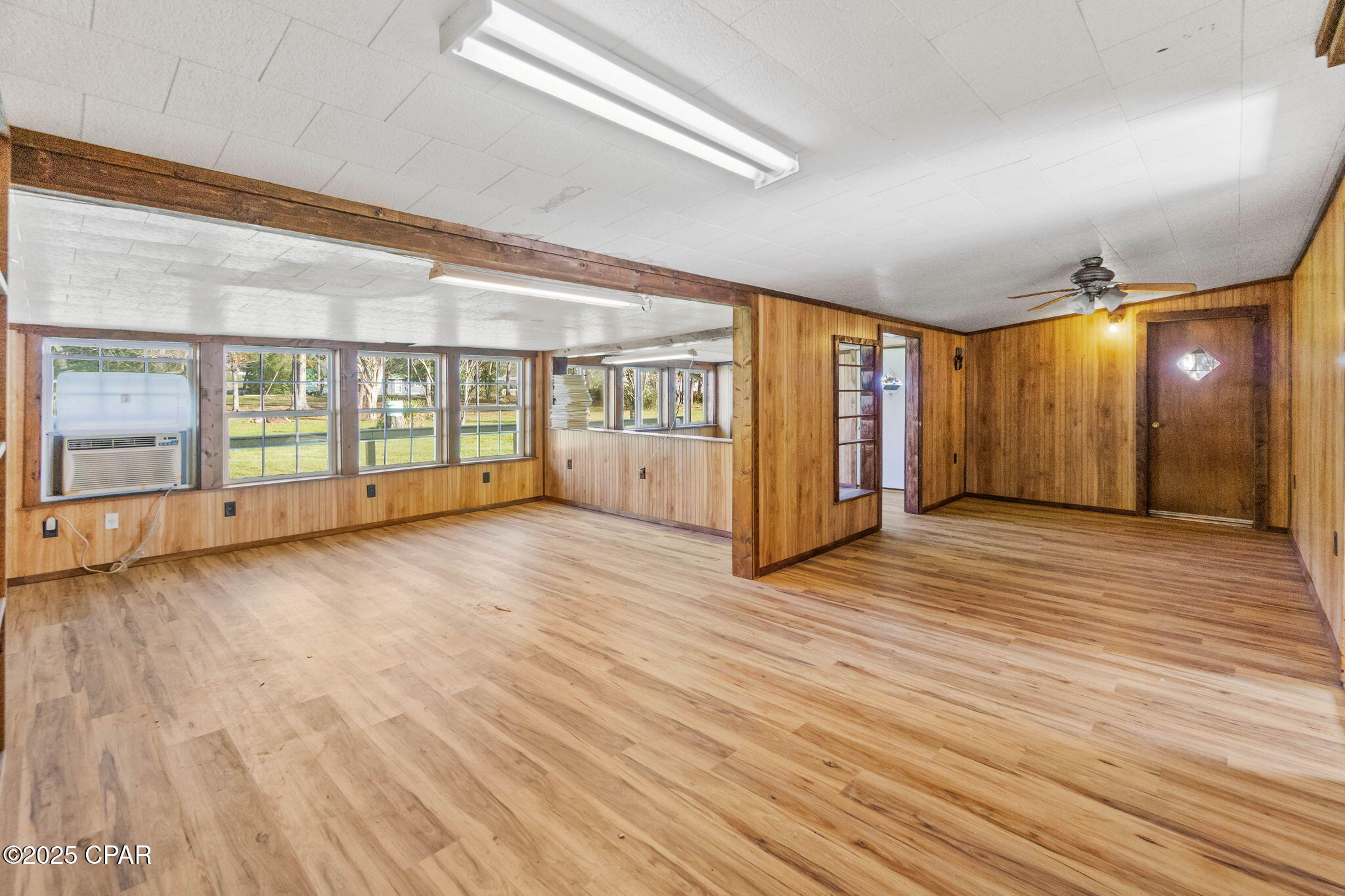 Image 12 For 1370 Jackson Avenue