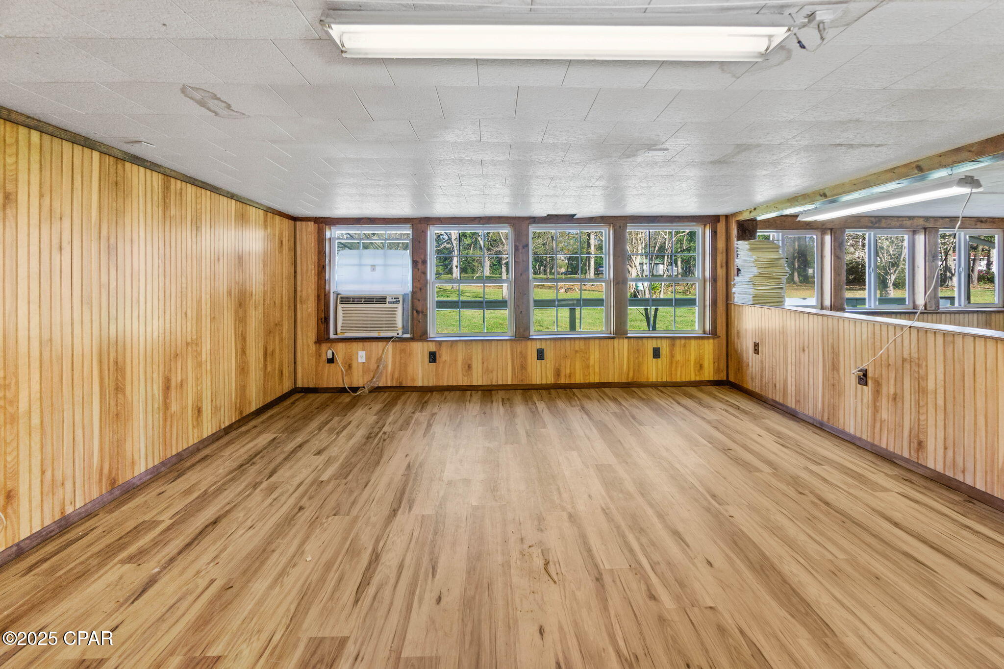 Image 13 For 1370 Jackson Avenue