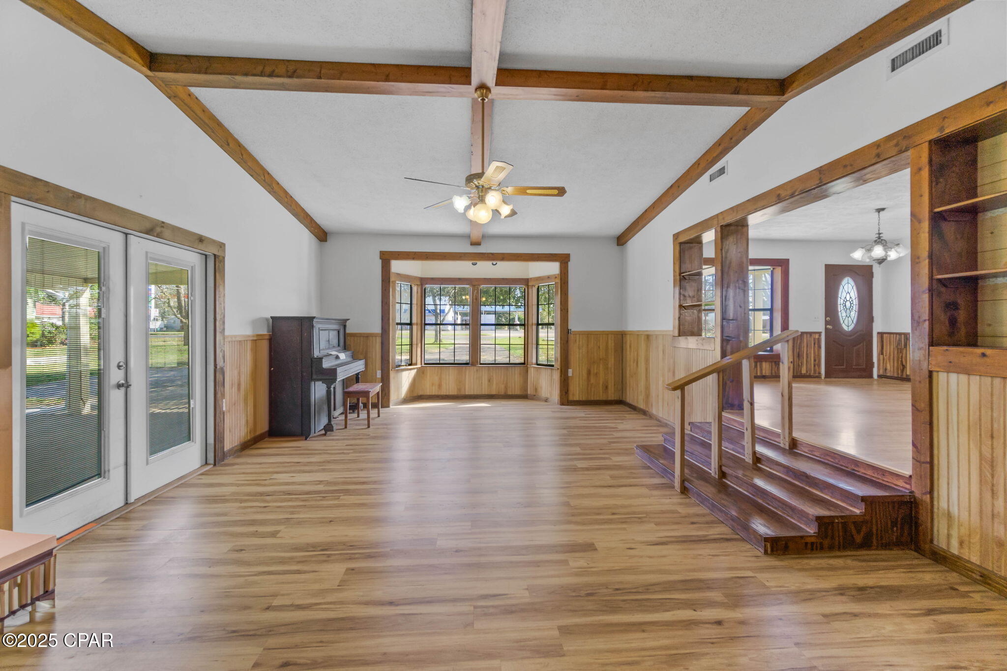 Image 3 For 1370 Jackson Avenue