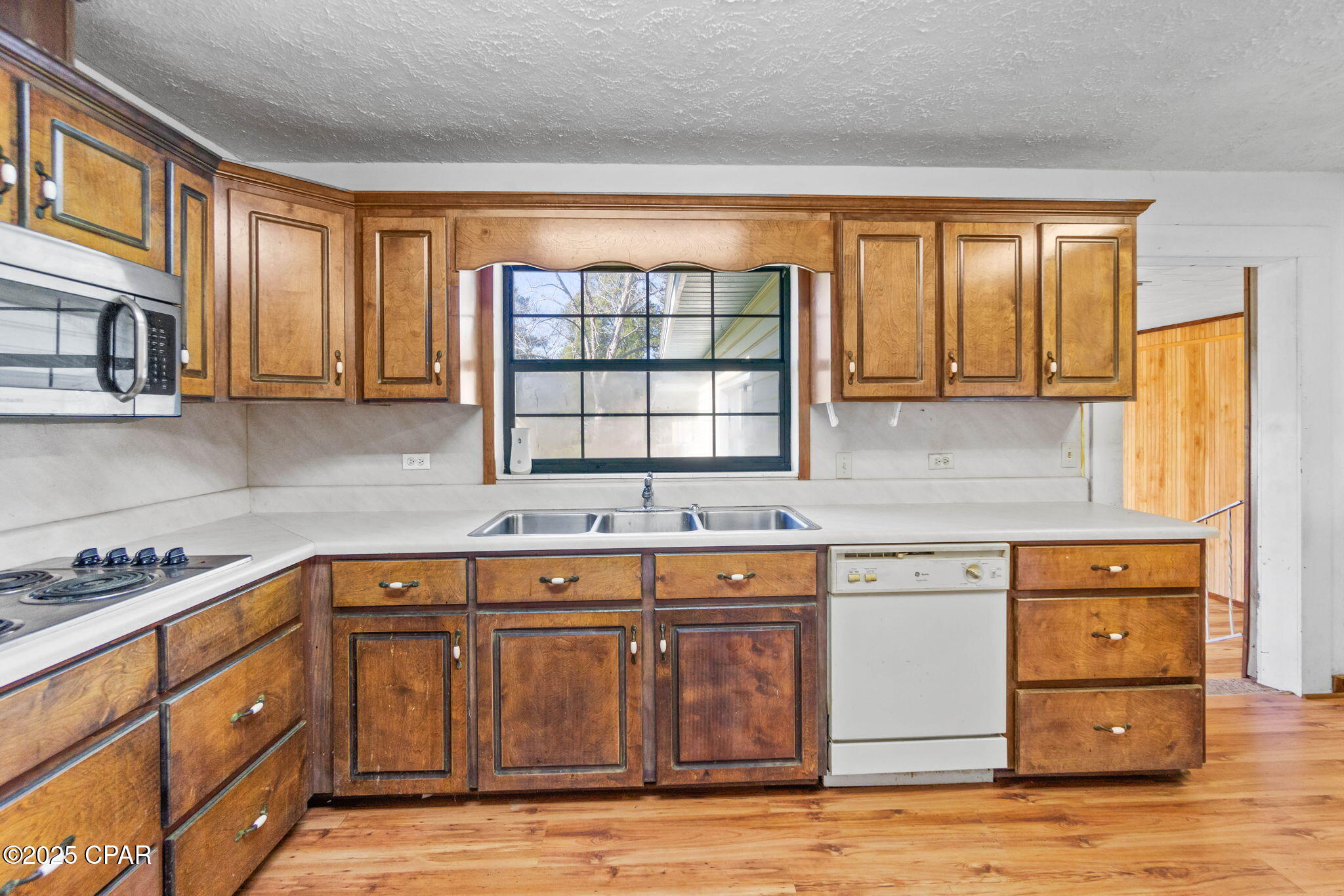 Image 7 For 1370 Jackson Avenue