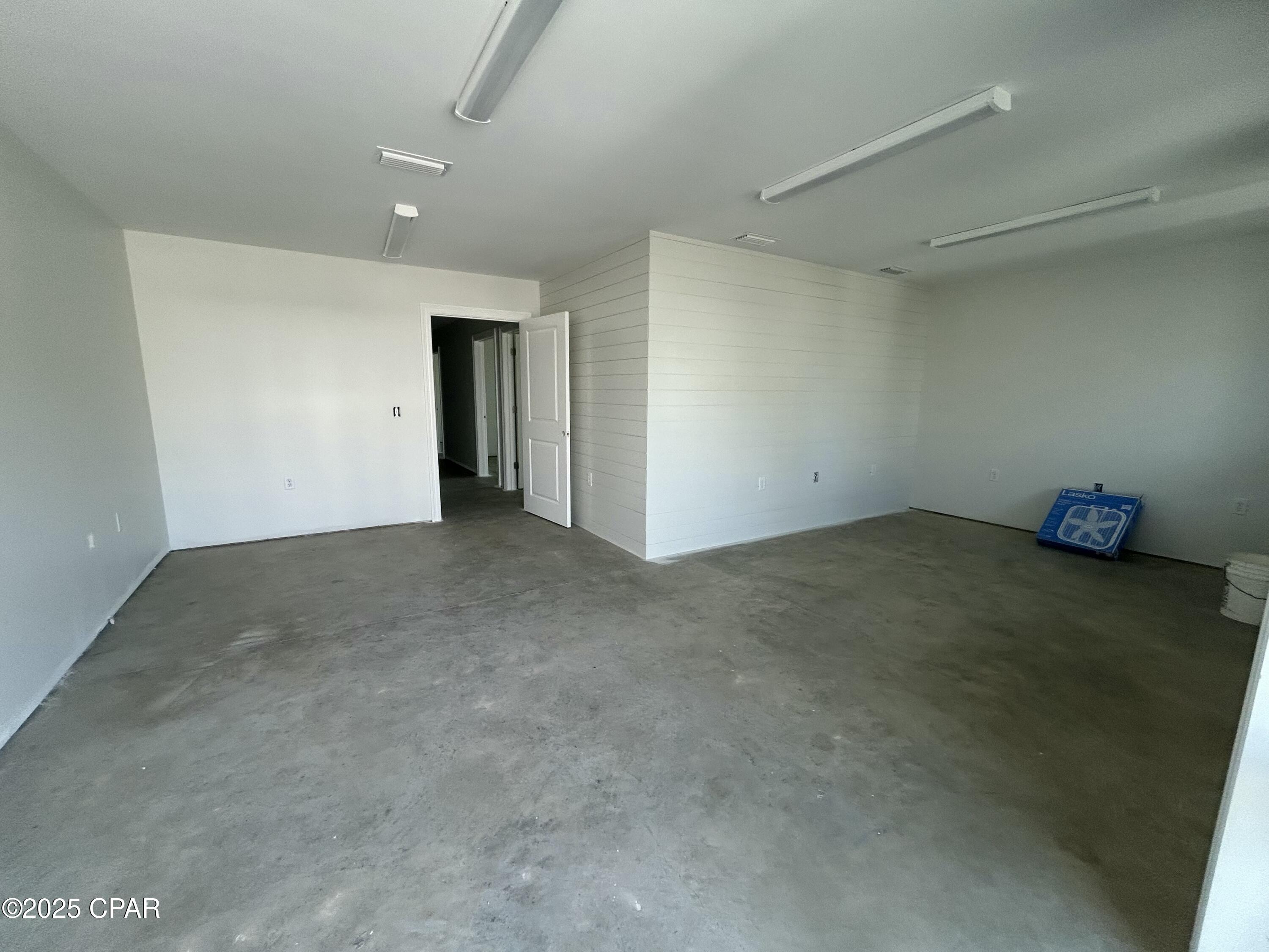 Image 5 For 17744 Beach Park Trail A