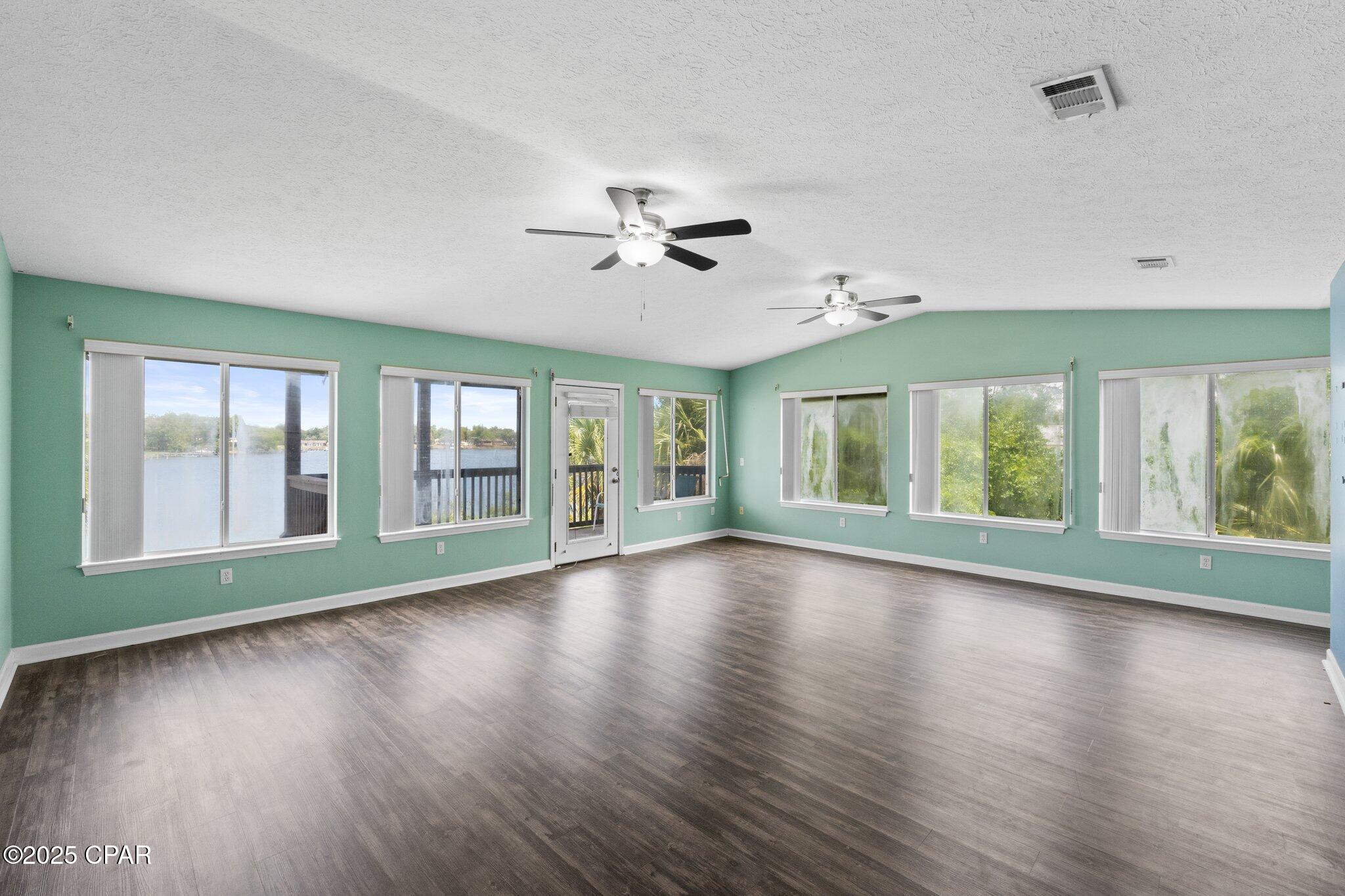 Image 14 For 5116 Blue Harbor Drive