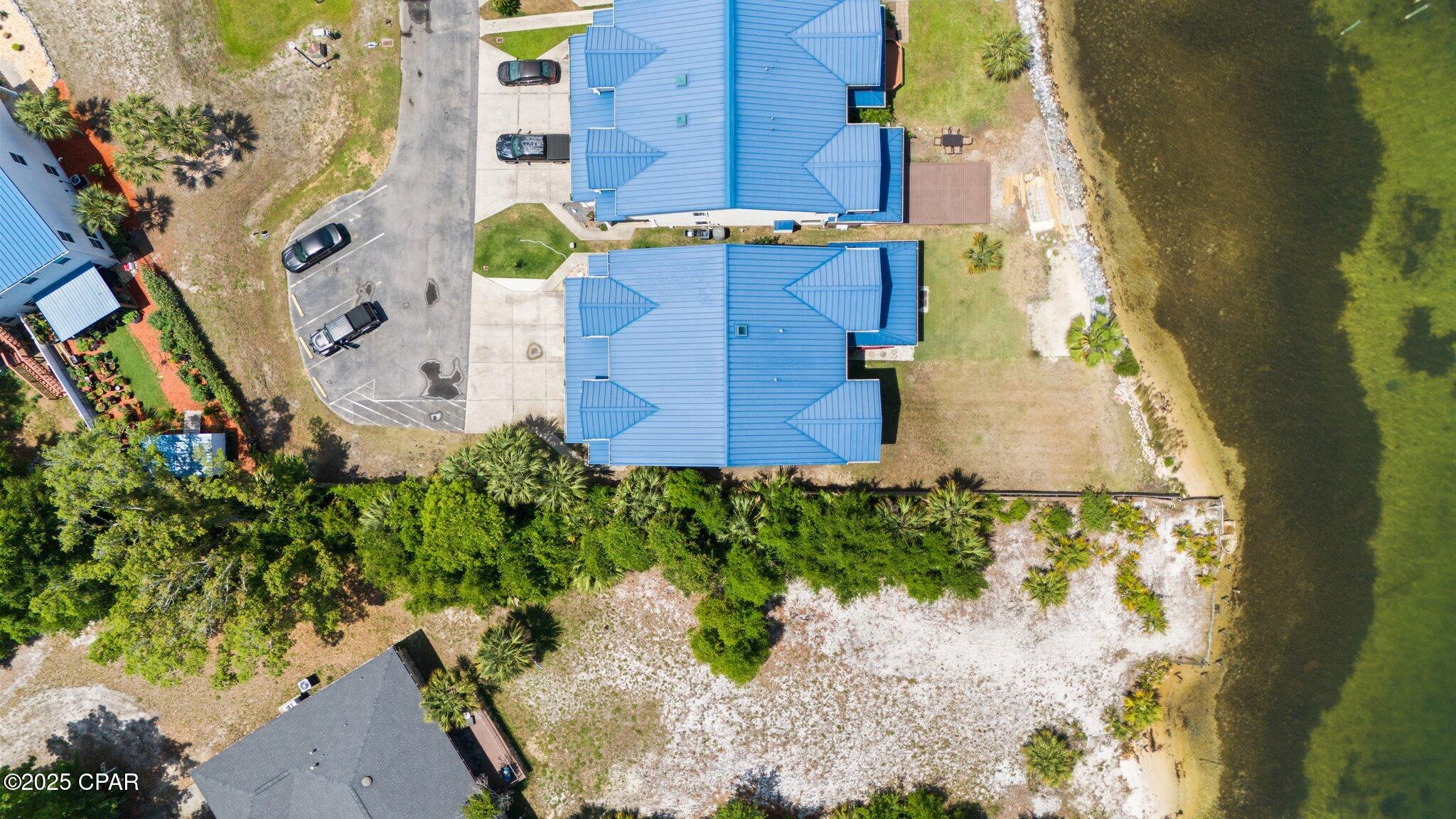 Listing photo id 28 for 5116 Blue Harbor Drive