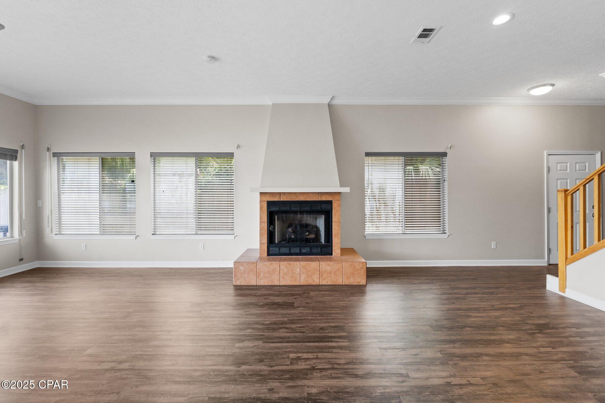 Listing photo id 5 for 5116 Blue Harbor Drive