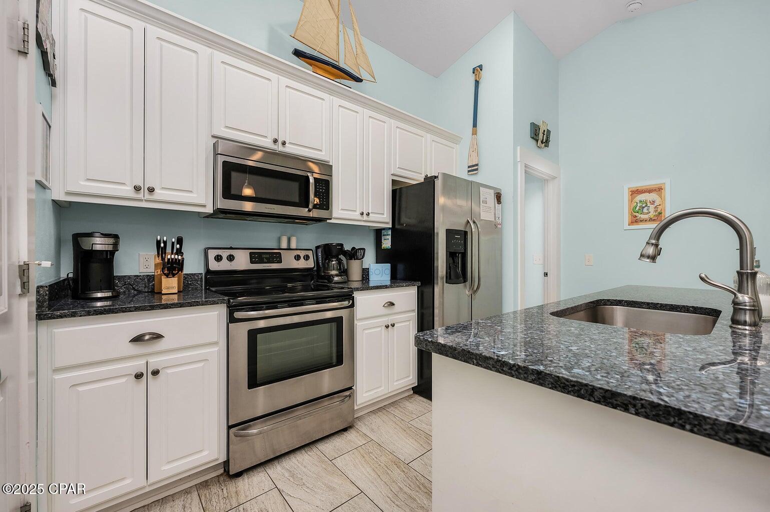 Image 20 For 22520 Hilltop Avenue