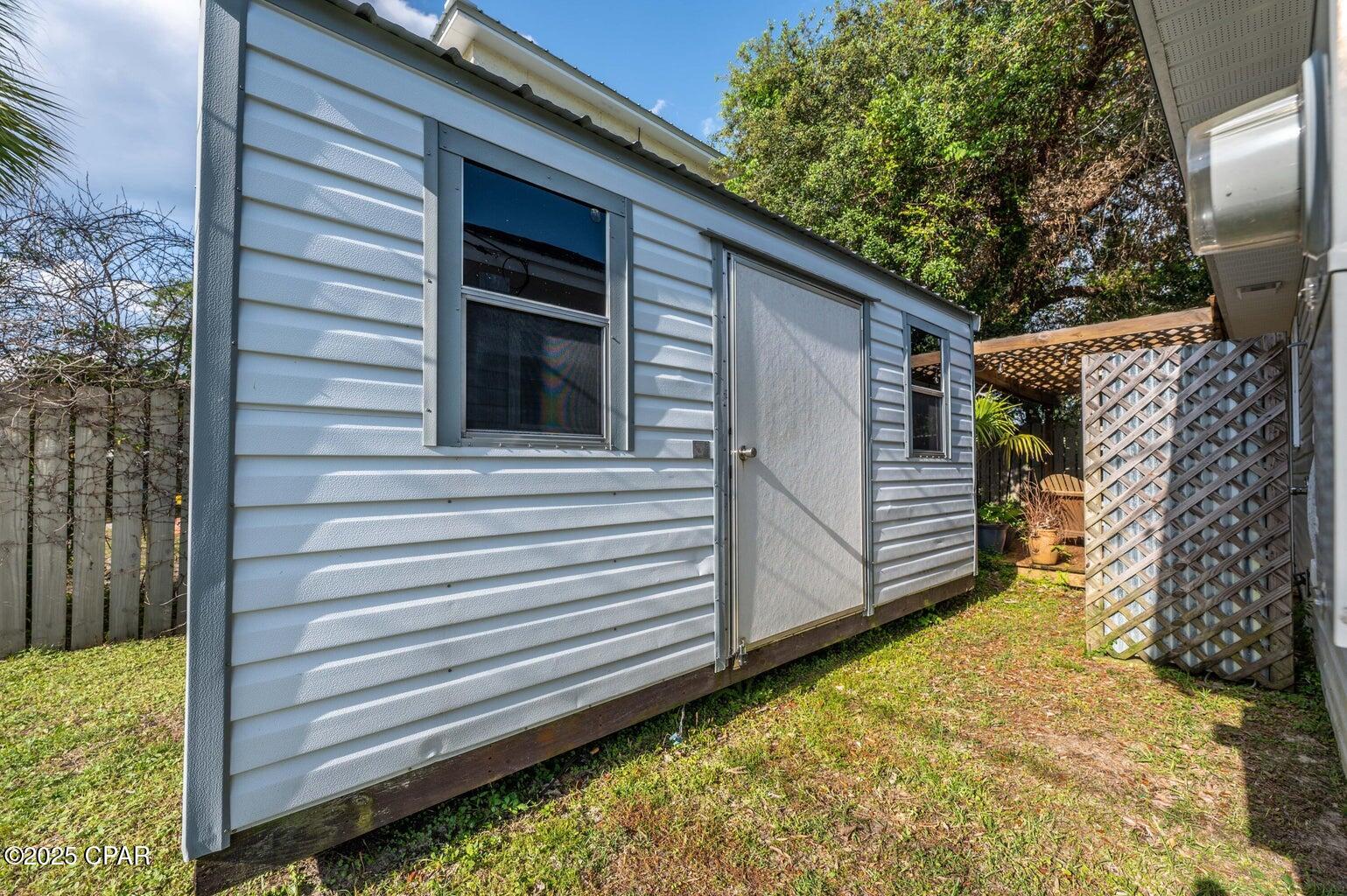 Image 37 For 22520 Hilltop Avenue