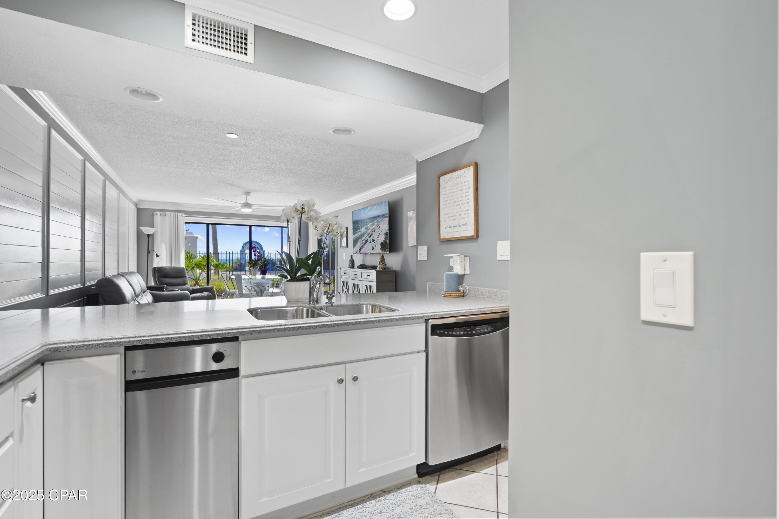 Image 21 For 520 Richard Jackson Boulevard 3305