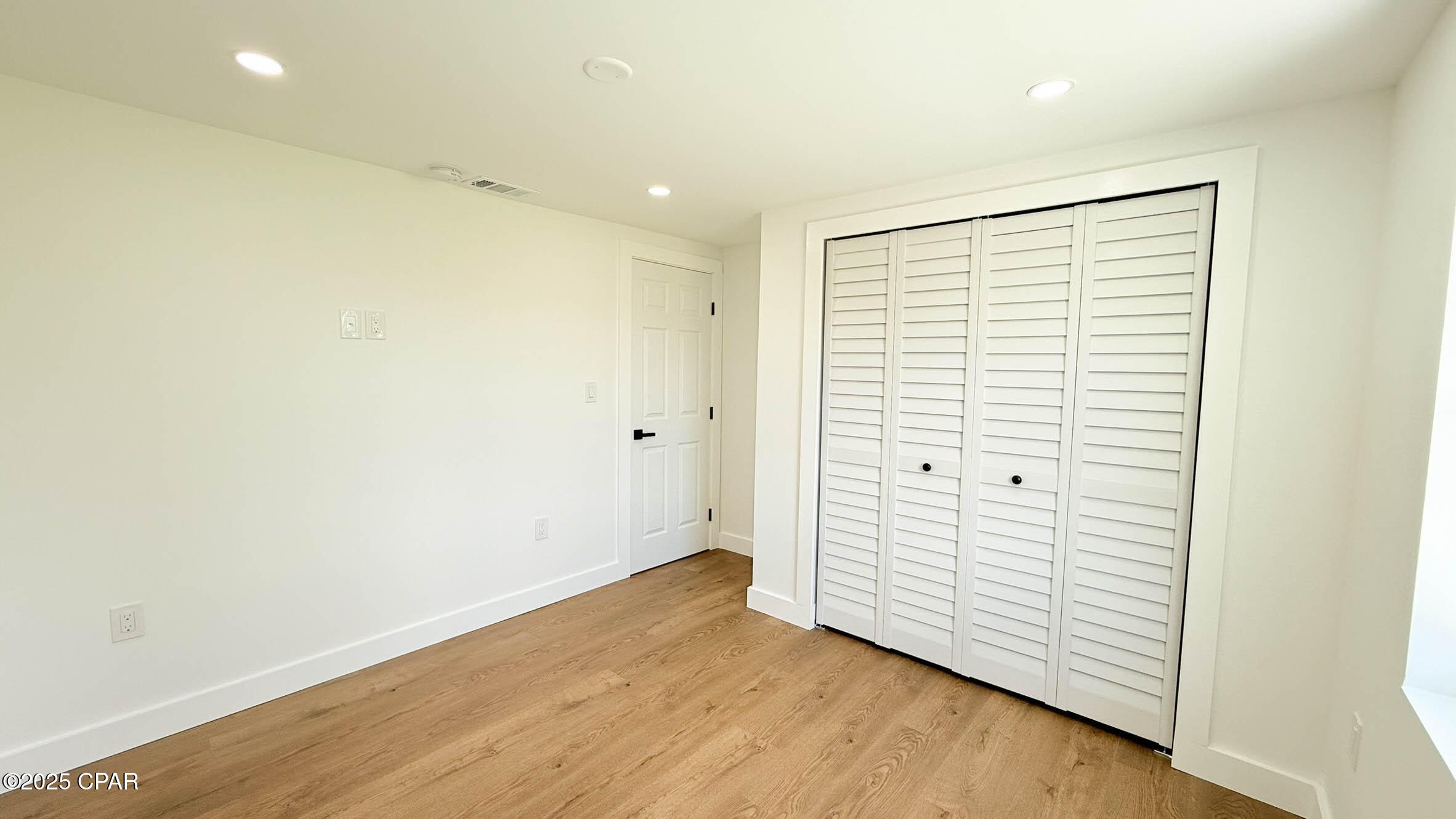 Image 7 For 936 Taylor Drive