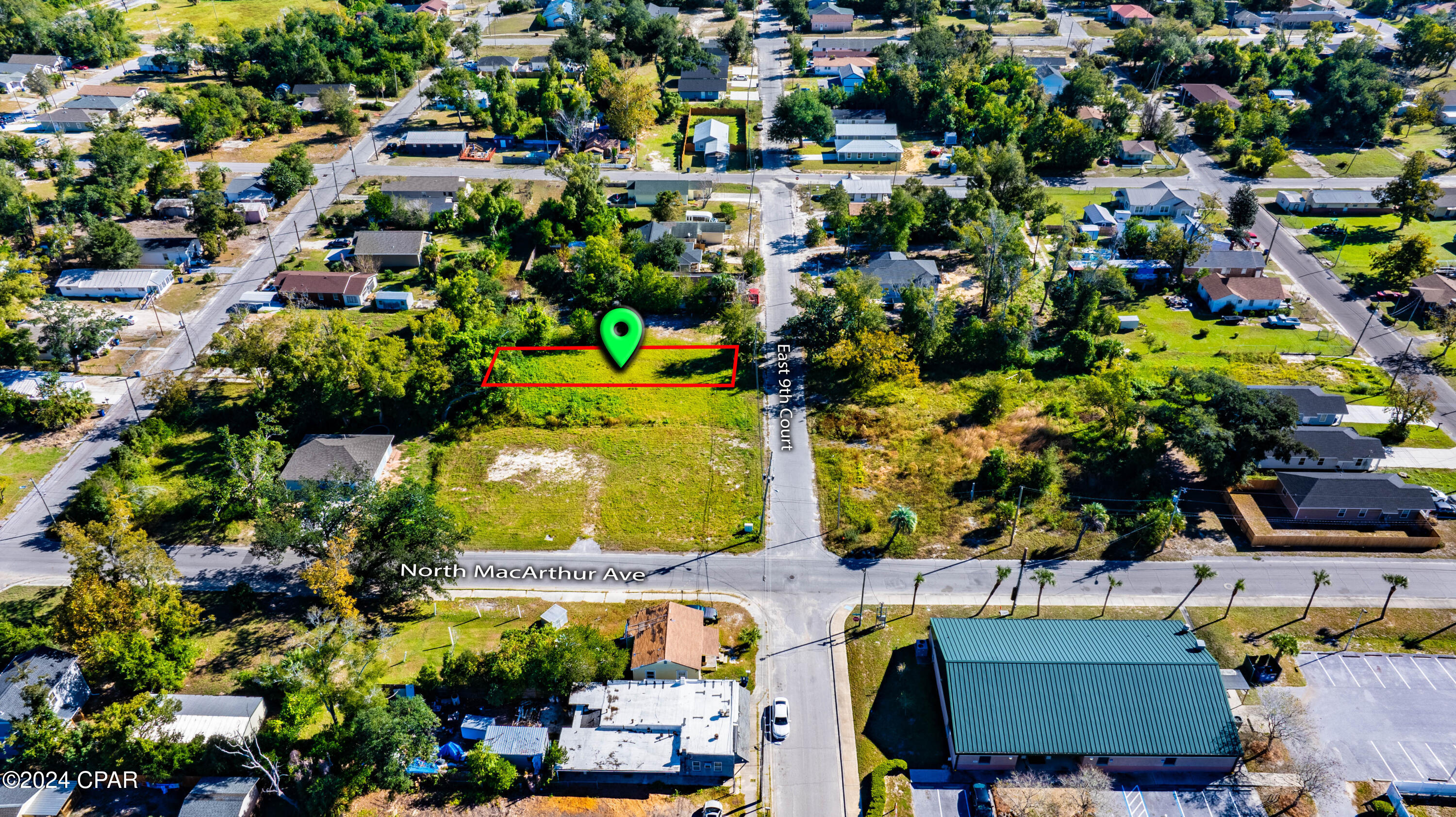 Listing photo id 6 for 807 9th Court