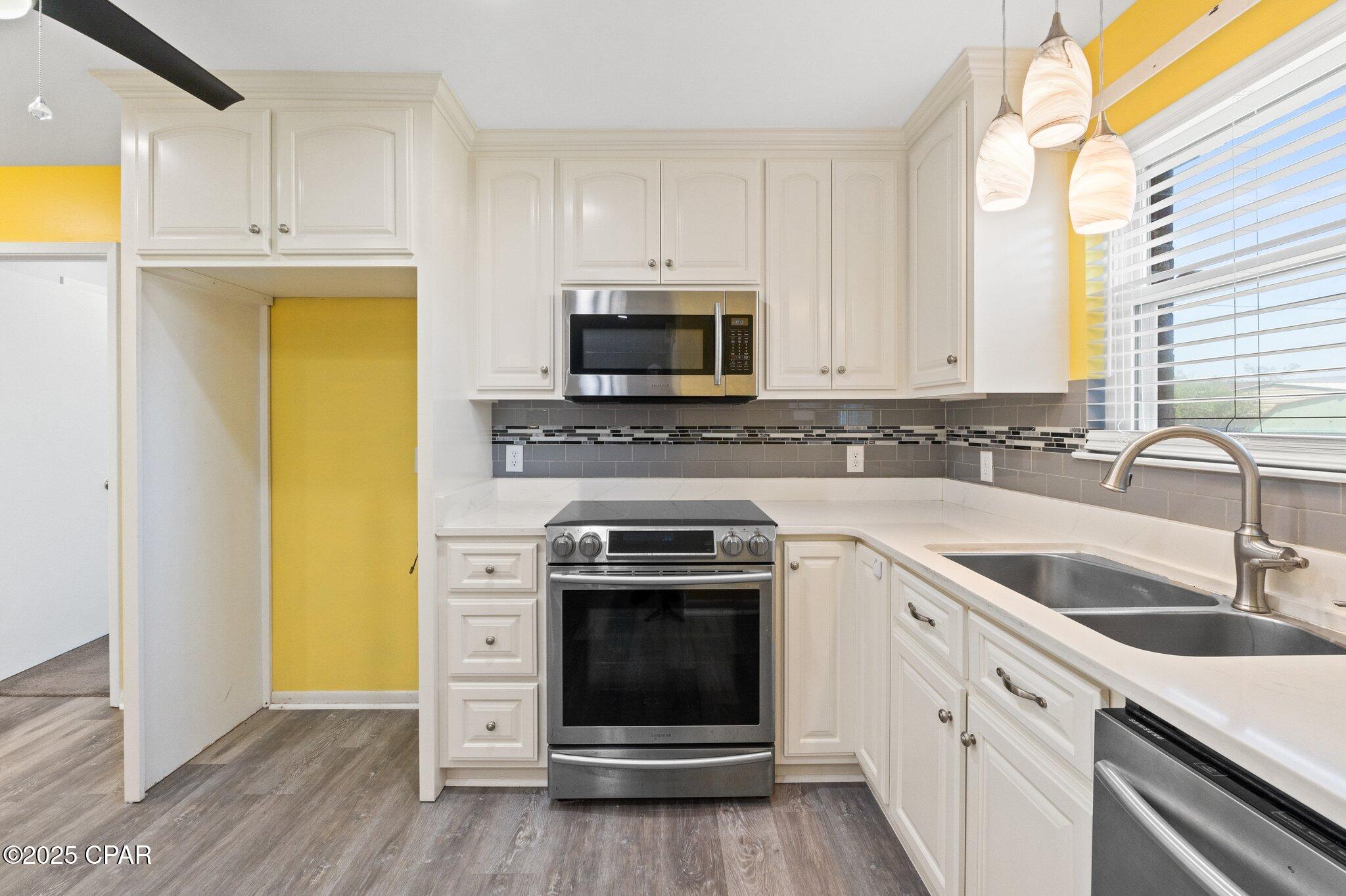 Image 19 For 326 Moore Drive