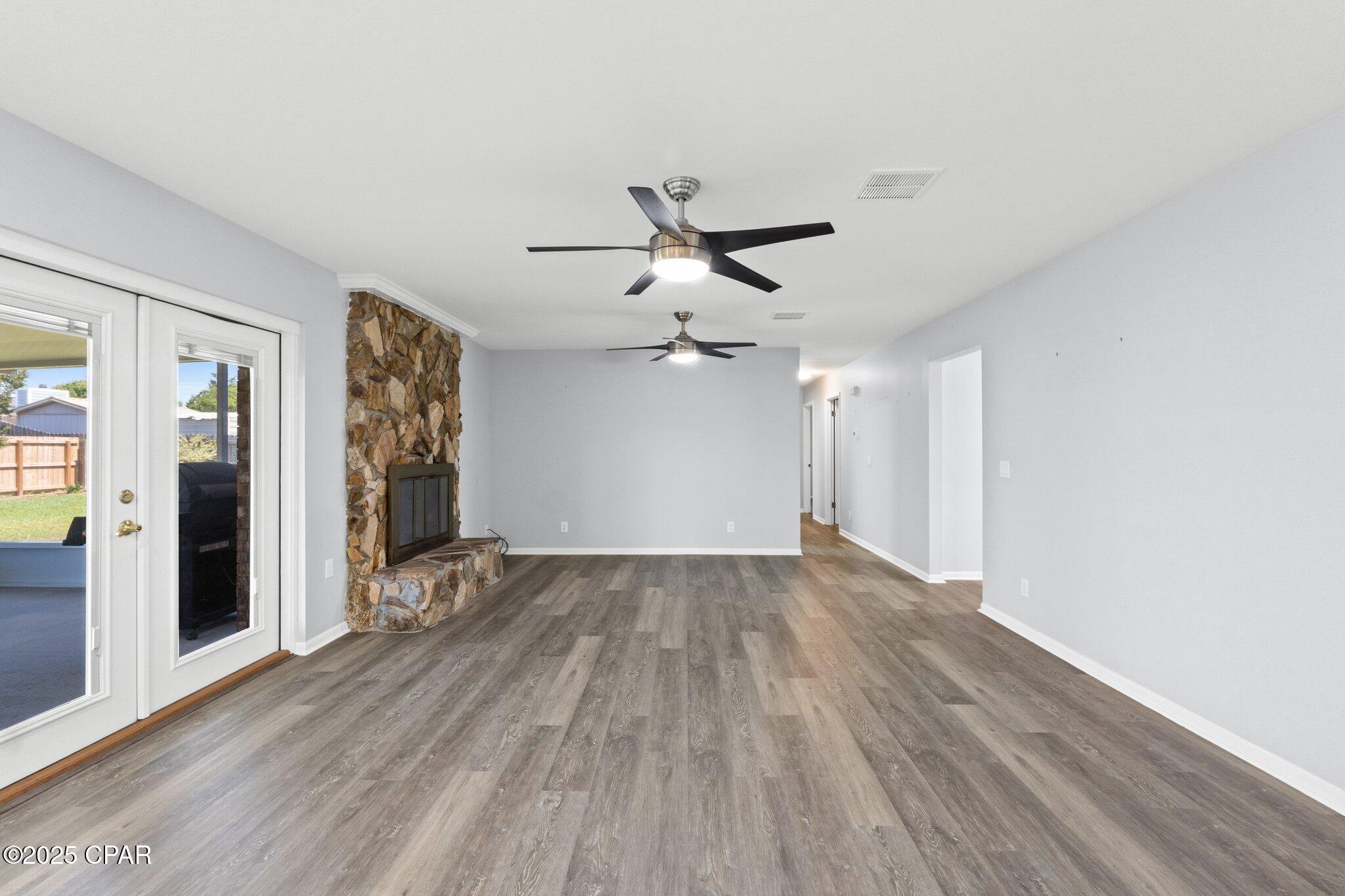 Image 21 For 326 Moore Drive