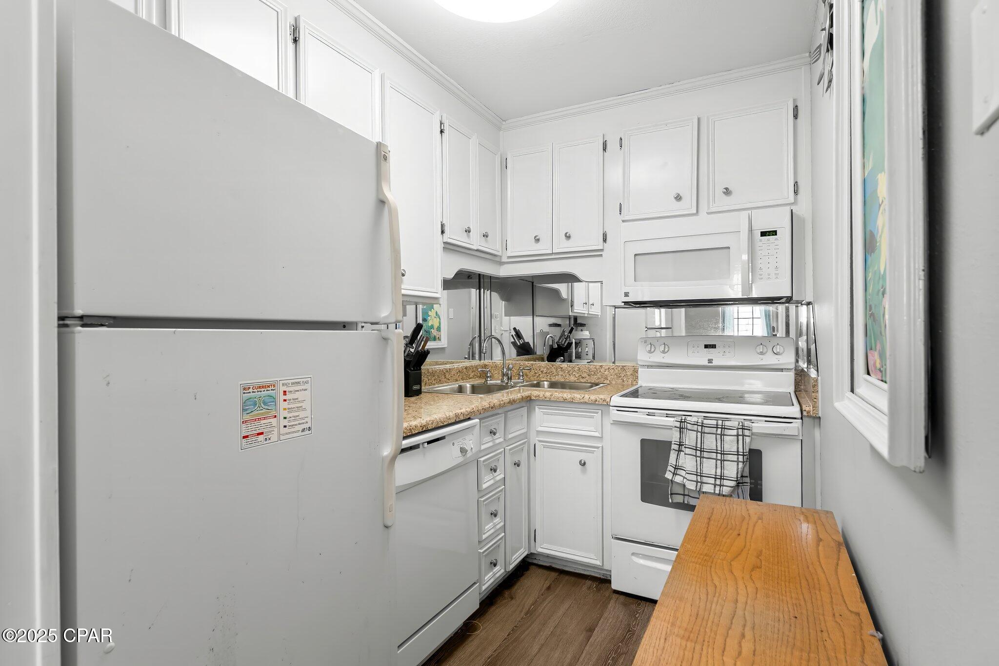 Image 13 For 17462 Front Beach Road 83b