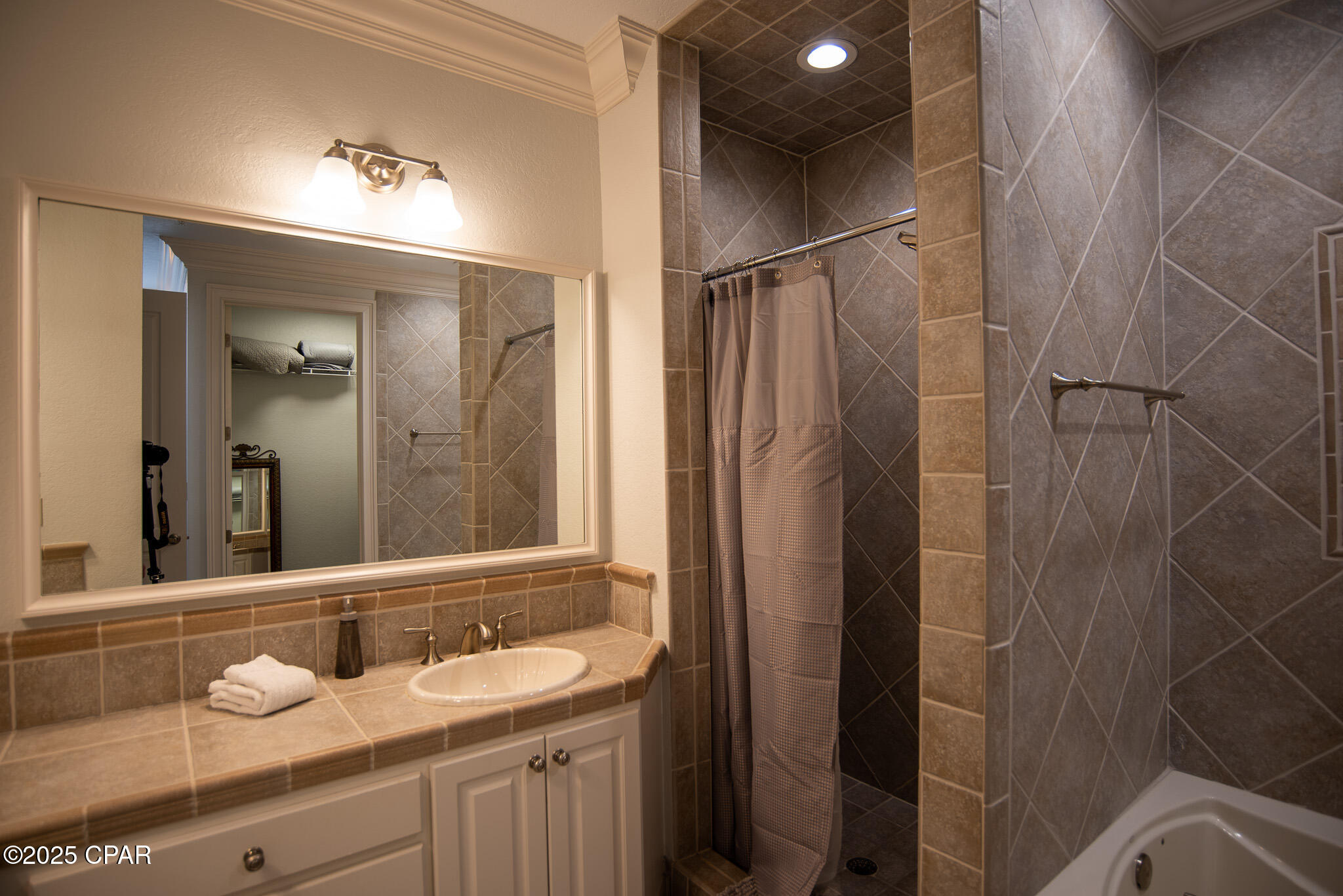 Image 27 For 331 Eagles Way 331