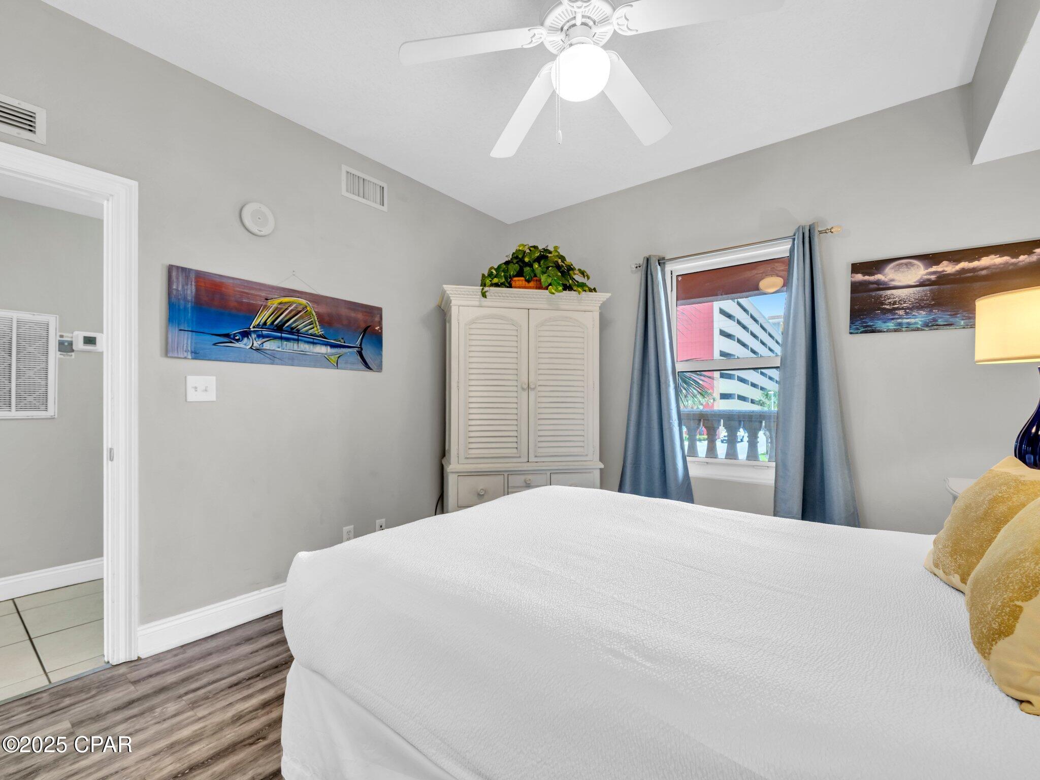 Image 22 For 15817 Front Beach Road 1-204