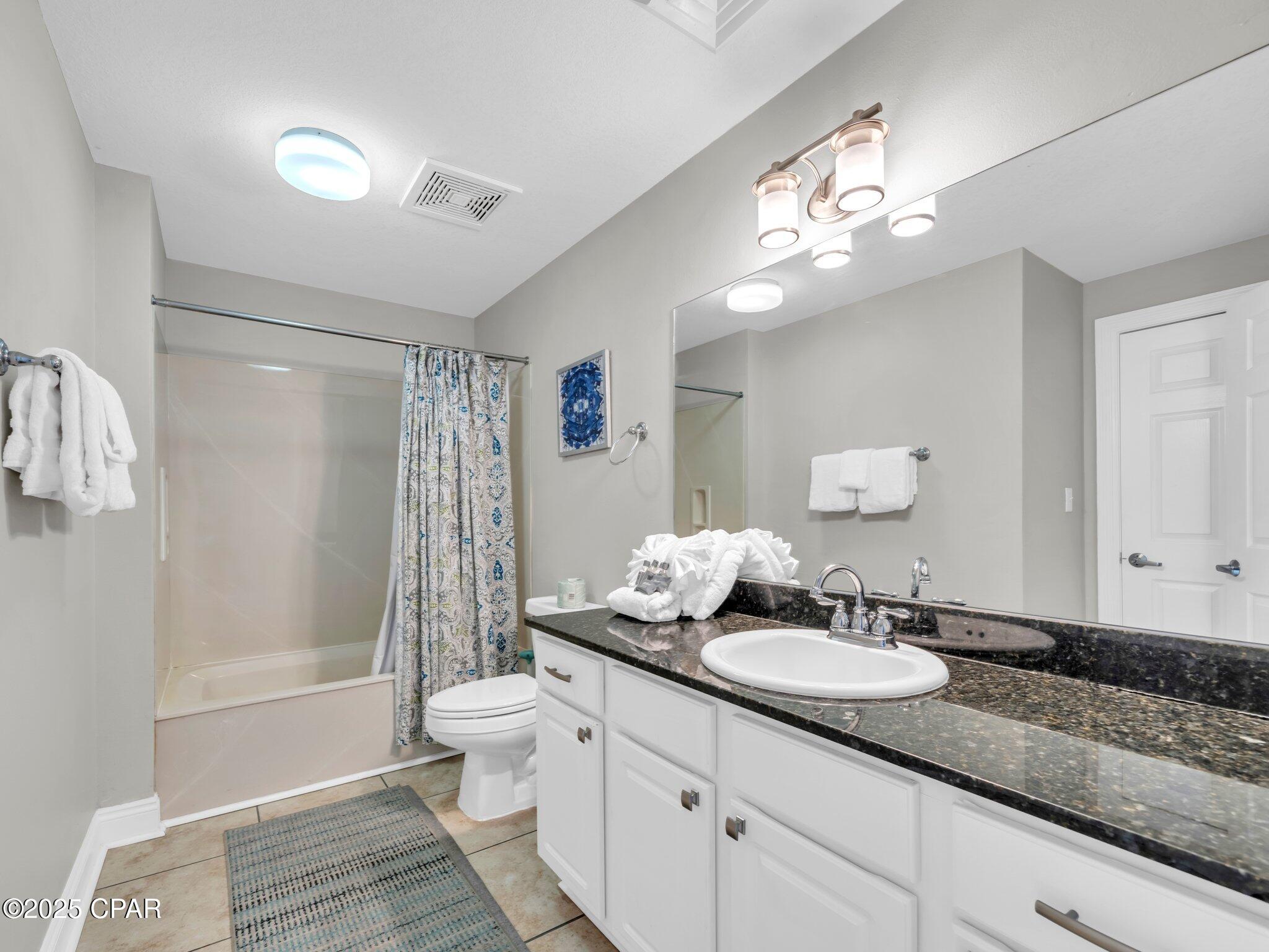 Image 24 For 15817 Front Beach Road 1-204