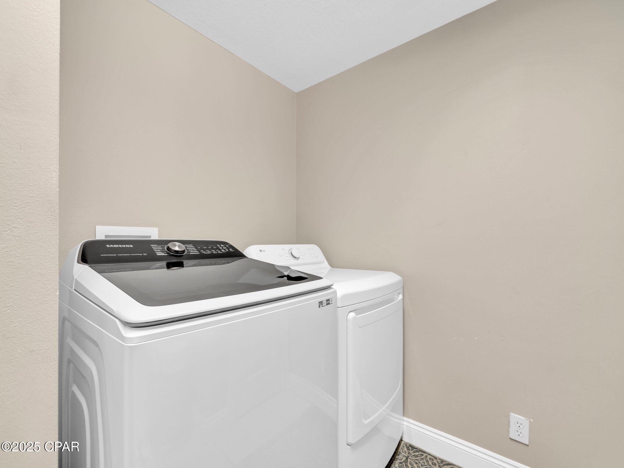 Image 27 For 15817 Front Beach Road 1-204