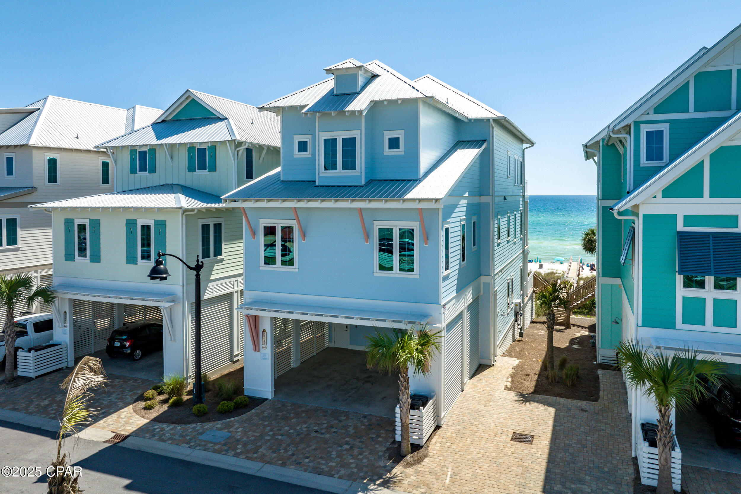 Listing photo id 107 for 13643 Front Beach Road