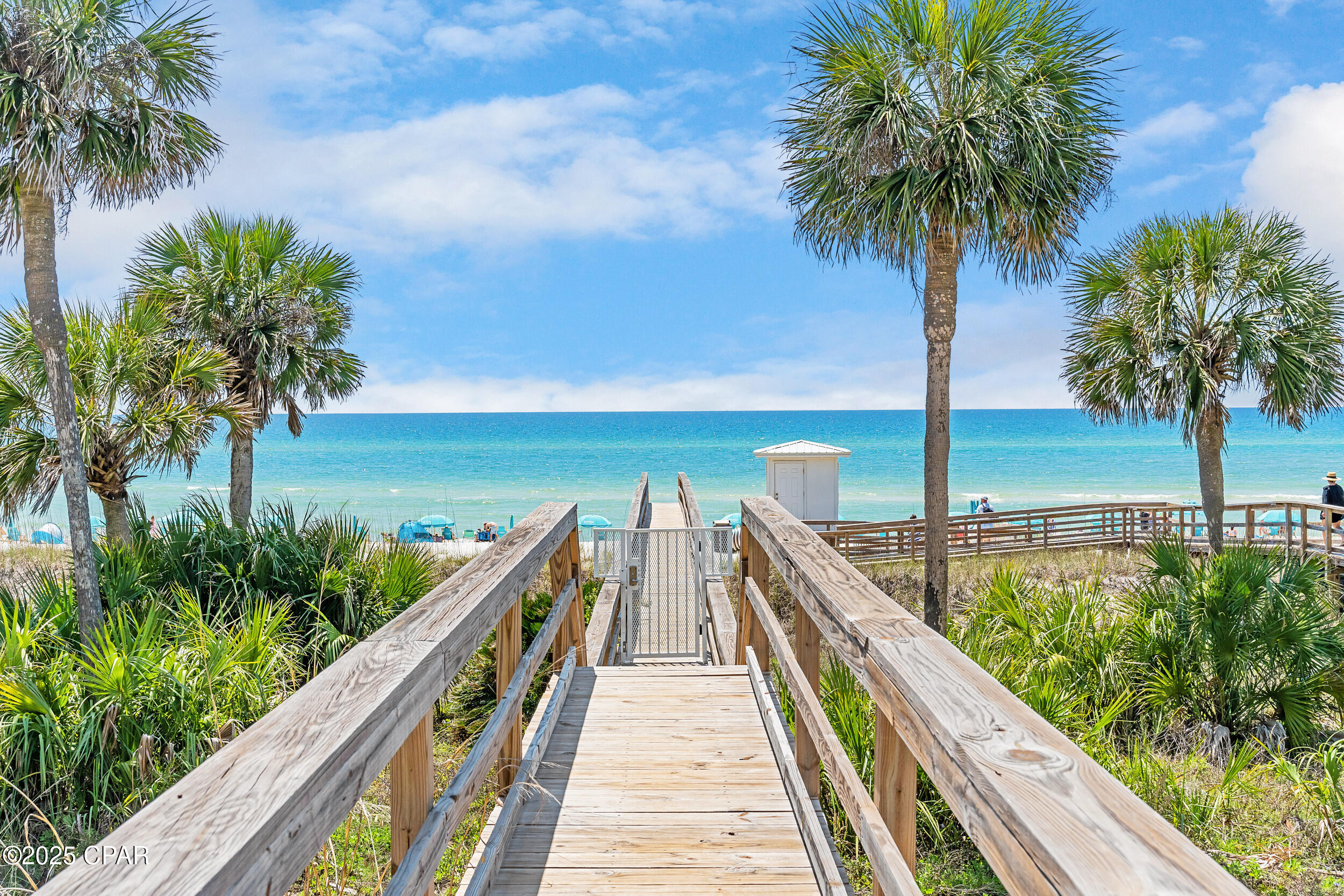 Listing photo id 19 for 13643 Front Beach Road