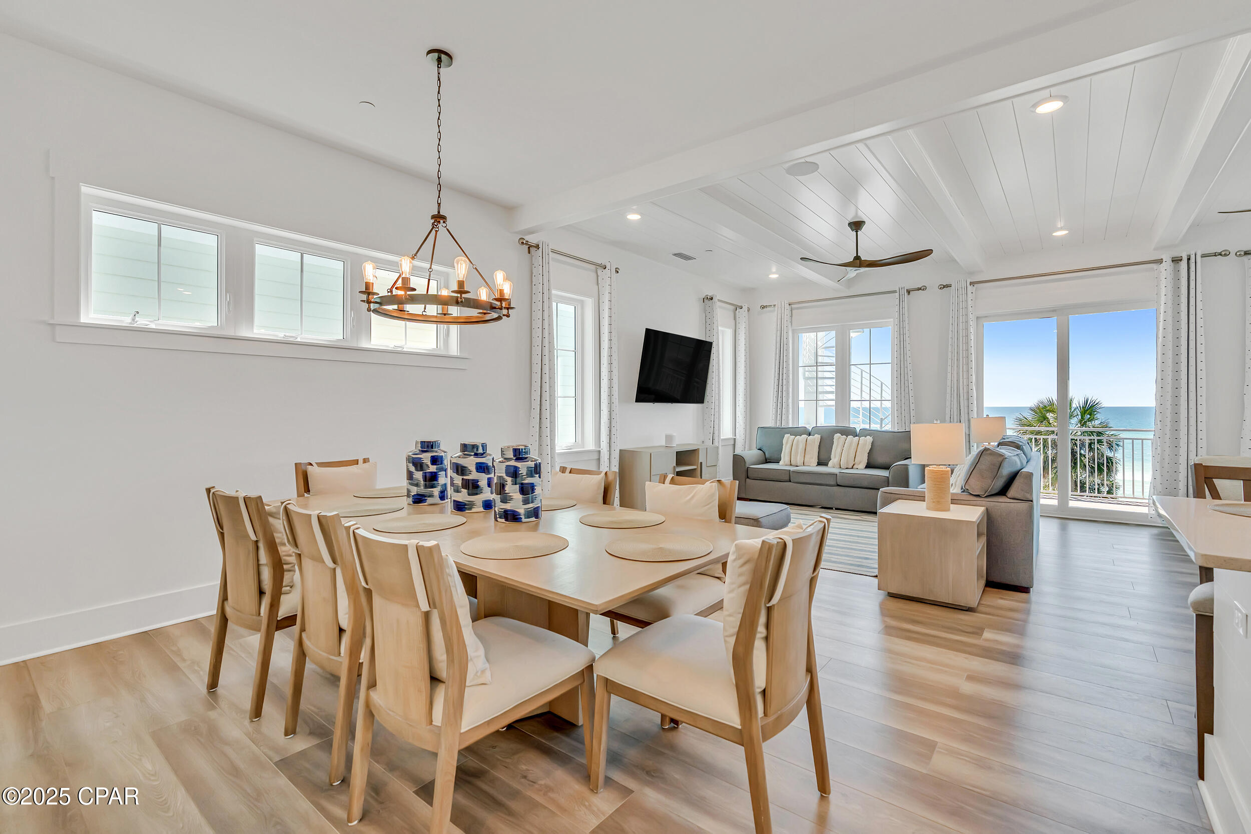 Listing photo id 33 for 13643 Front Beach Road